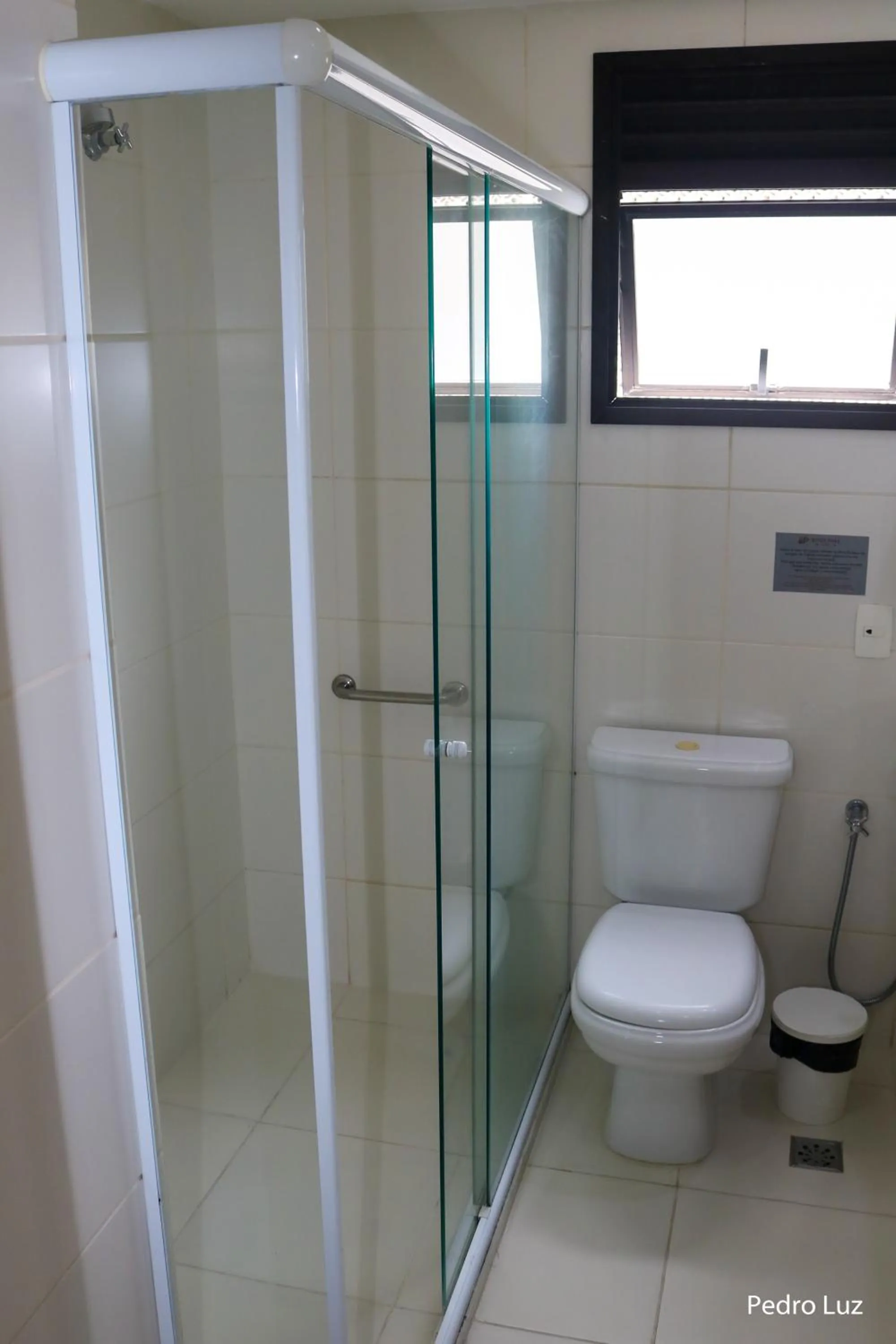 Shower in River Park Hotel