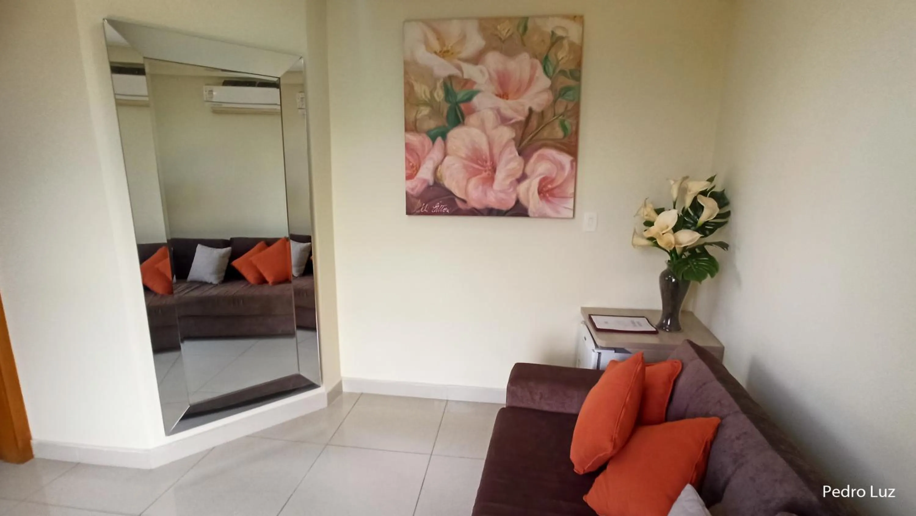 Living room in River Park Hotel