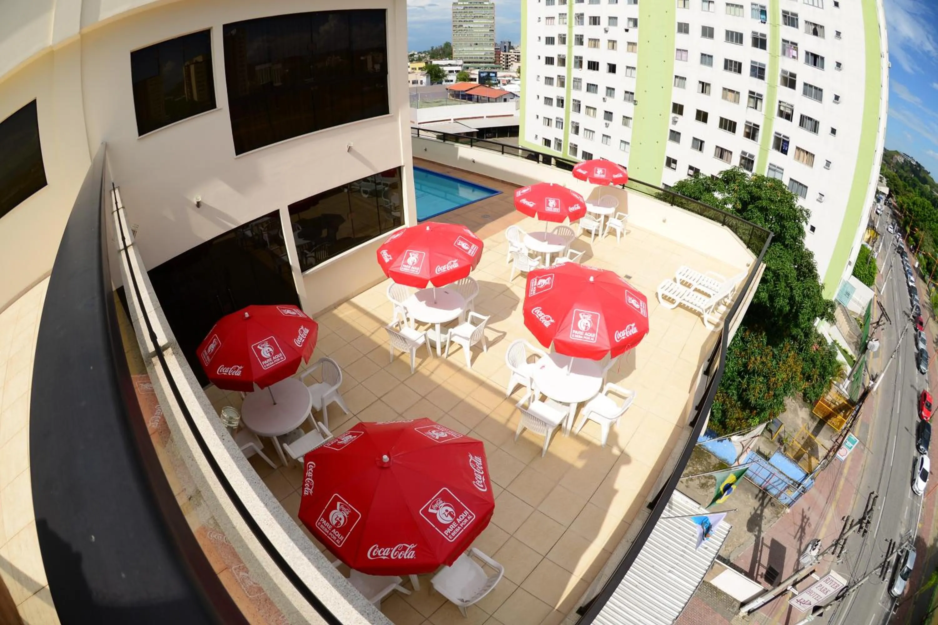 Swimming pool in River Park Hotel