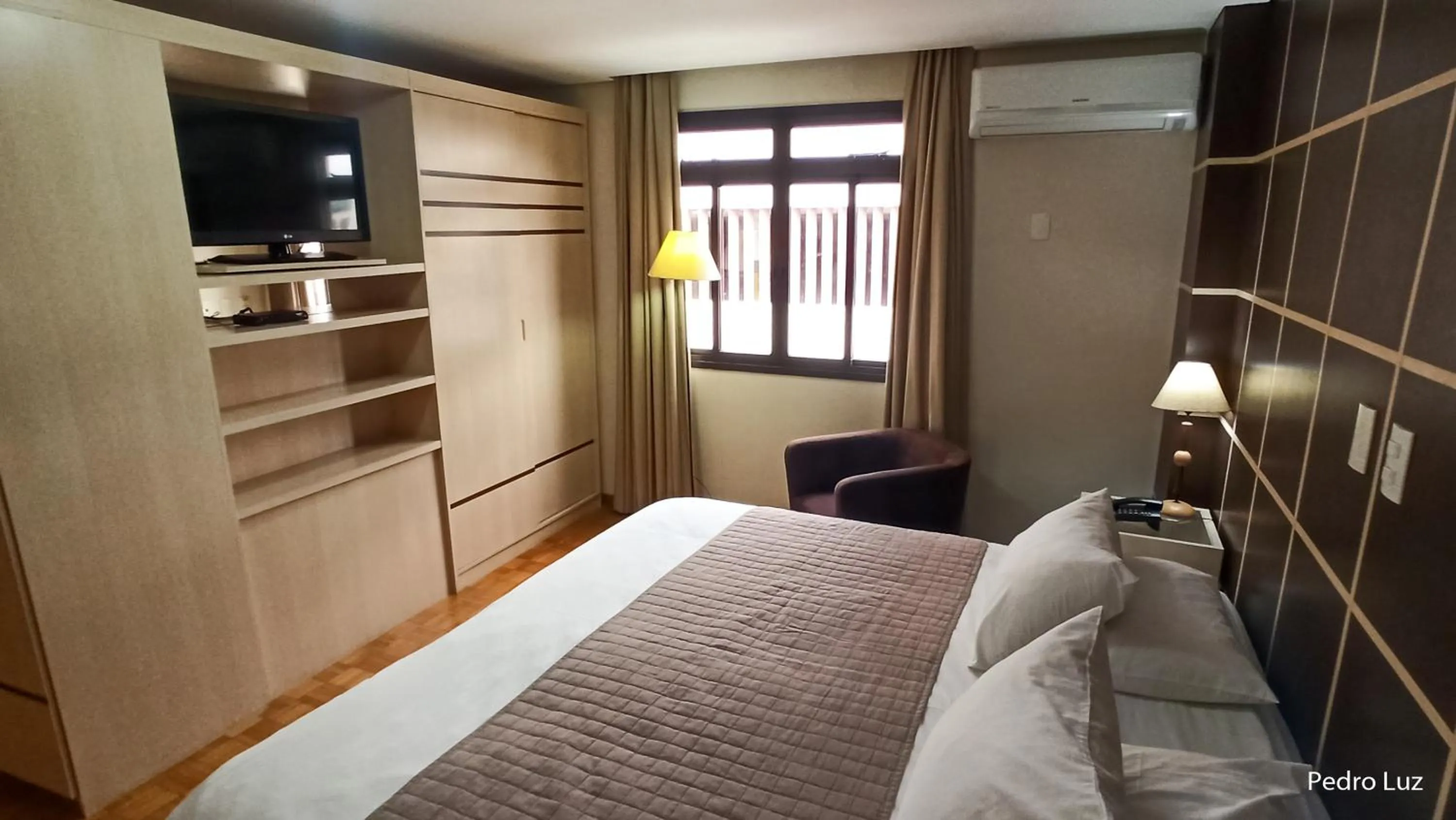 Bed in River Park Hotel