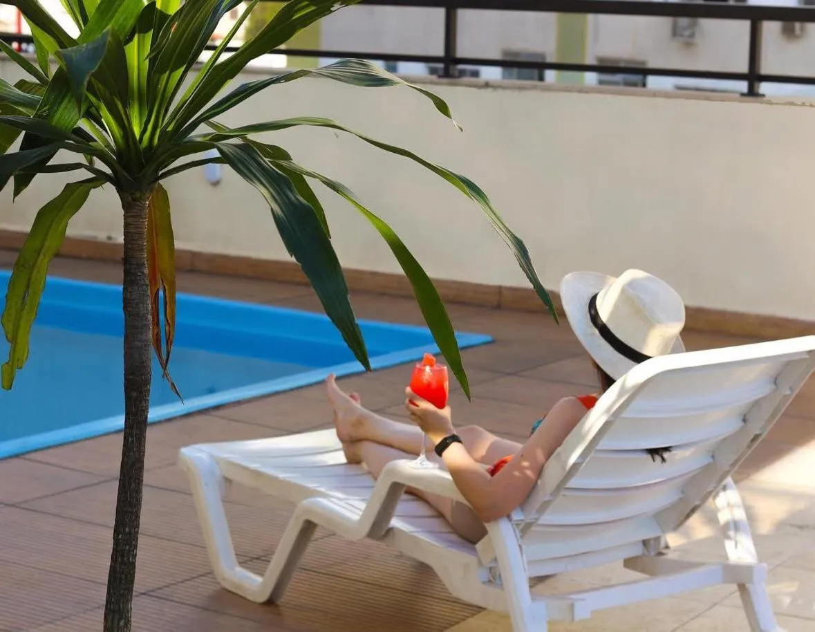 Swimming pool in River Park Hotel