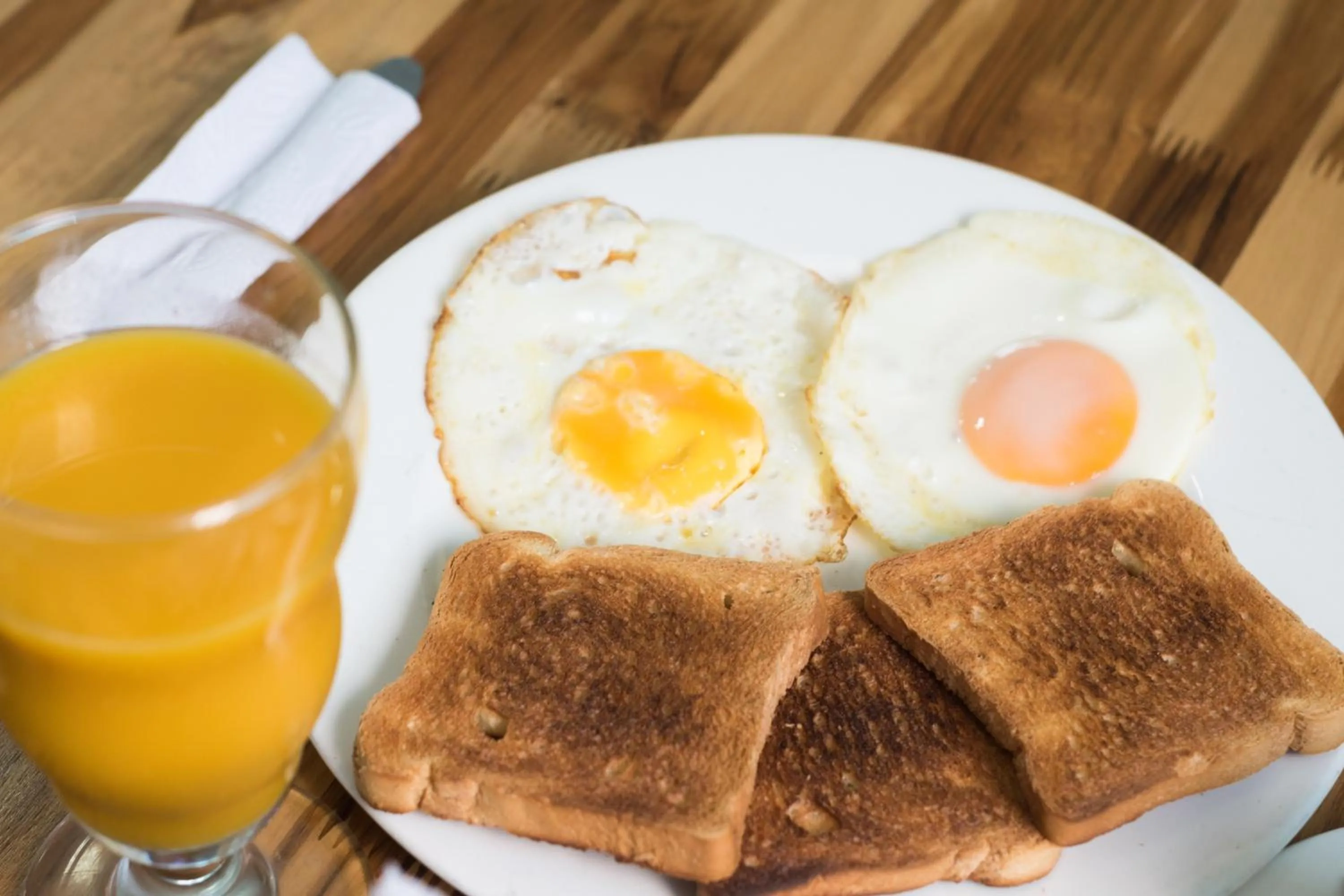 Breakfast in Hotel Aquarius