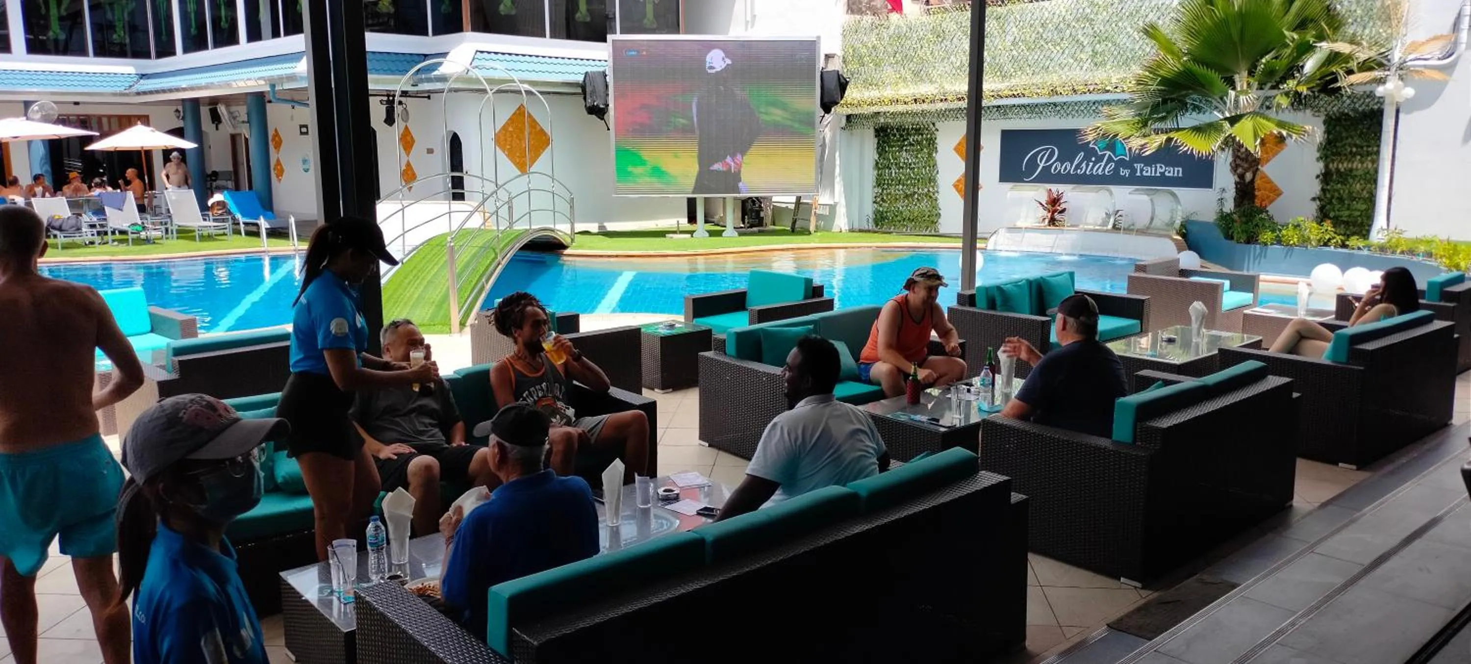 Lounge or bar in The Yorkshire Hotel - SHA Certified