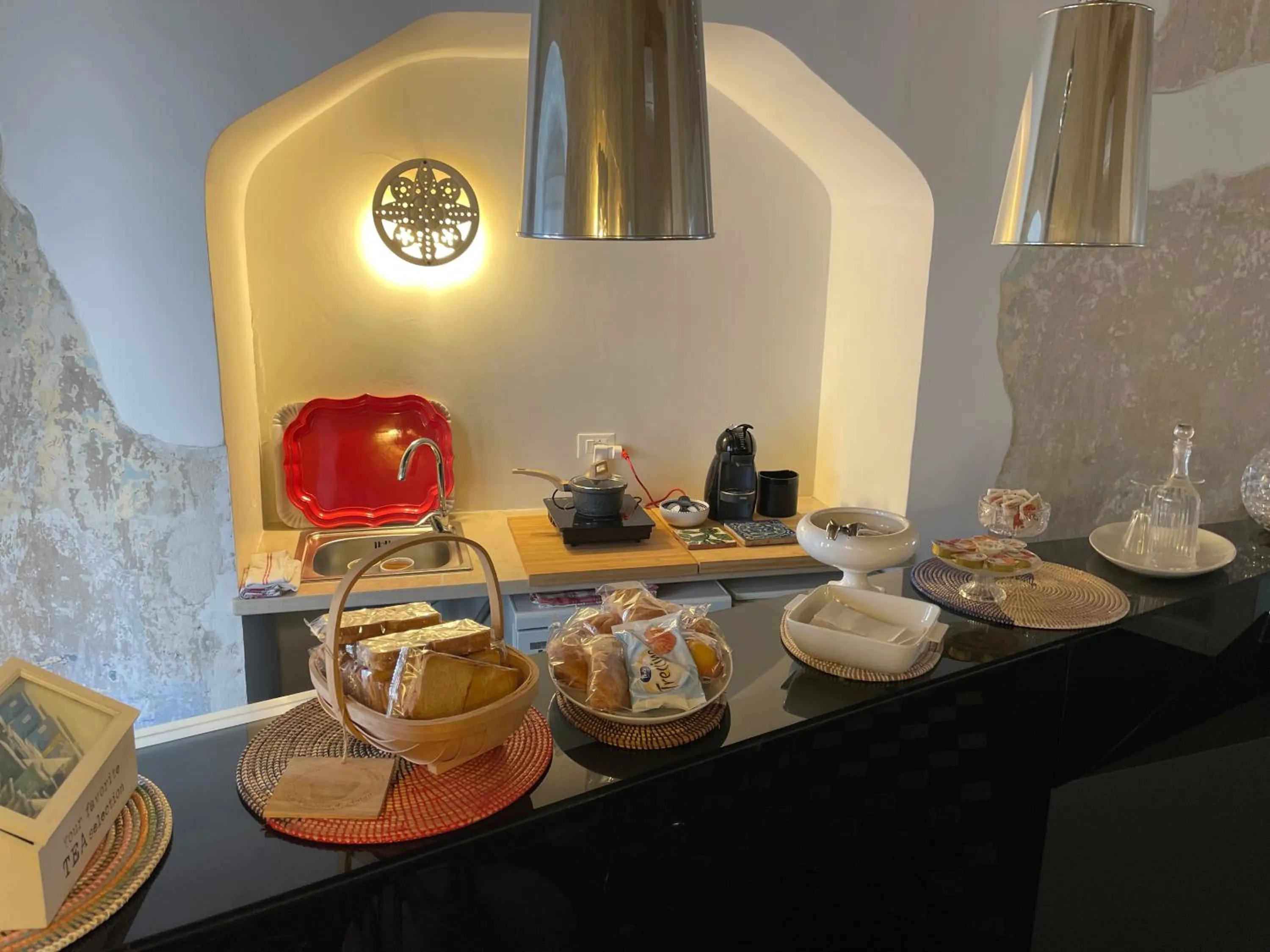 Food and drinks in Palazzo Siena De Facendis