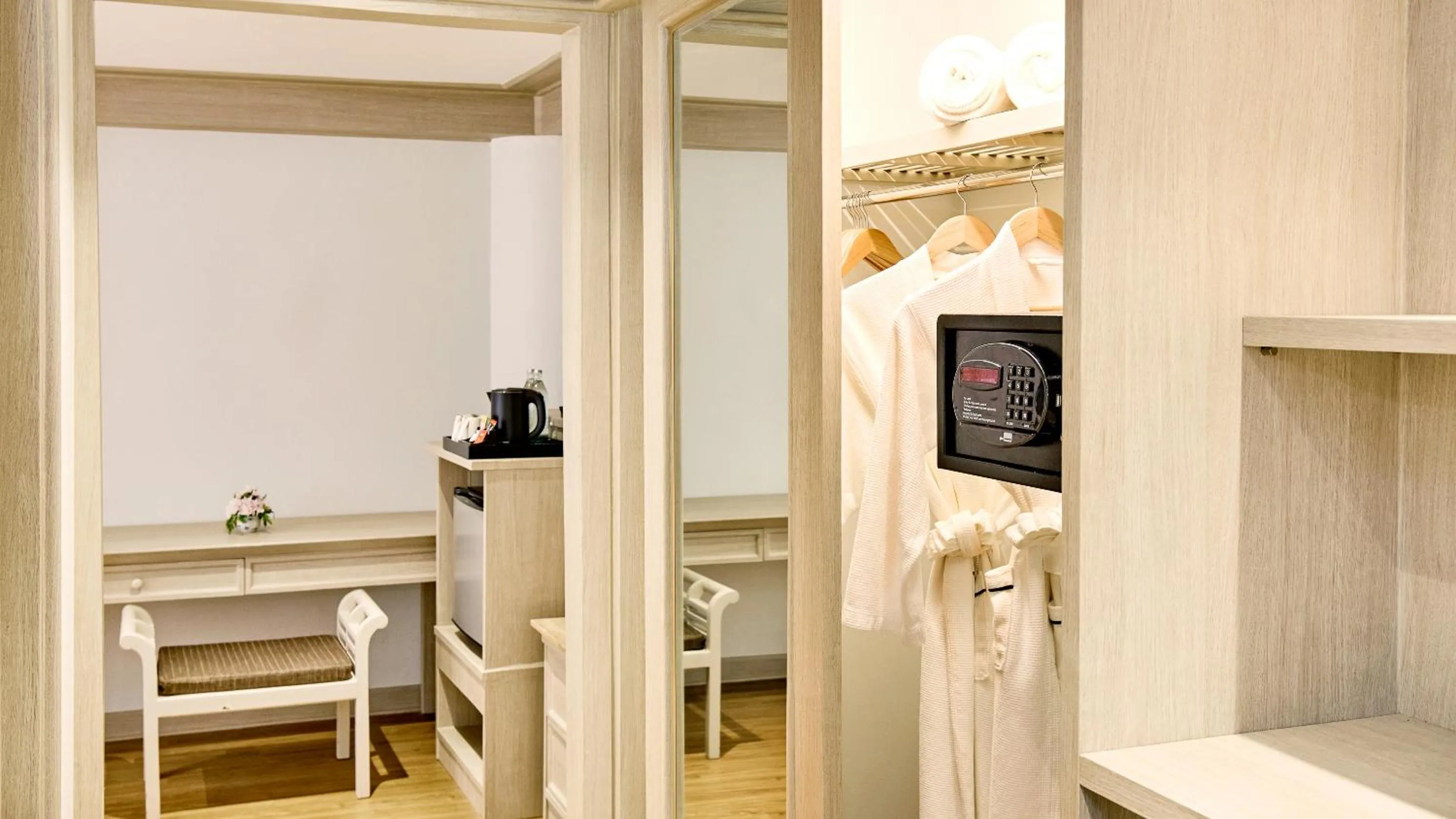 wardrobe in Beyond Kata