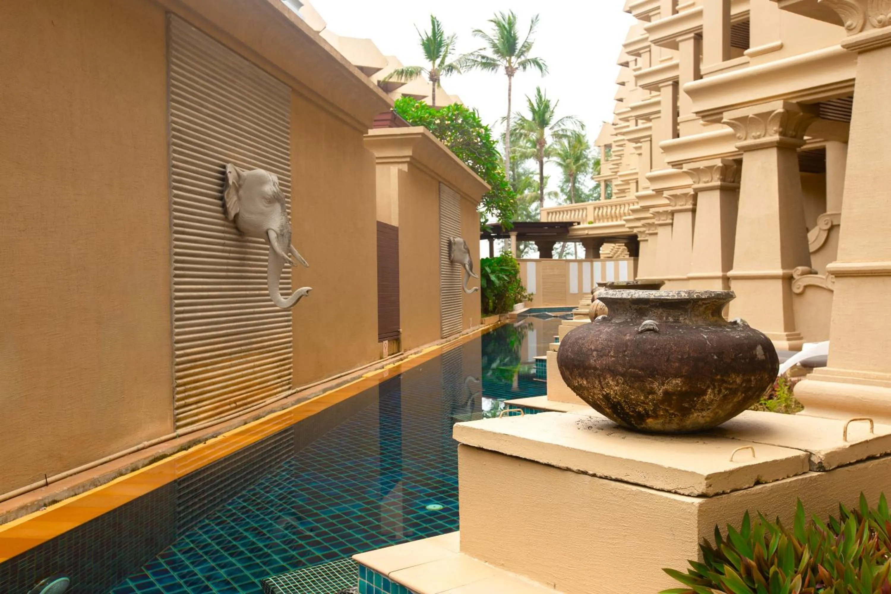 Swimming pool in Beyond Kata