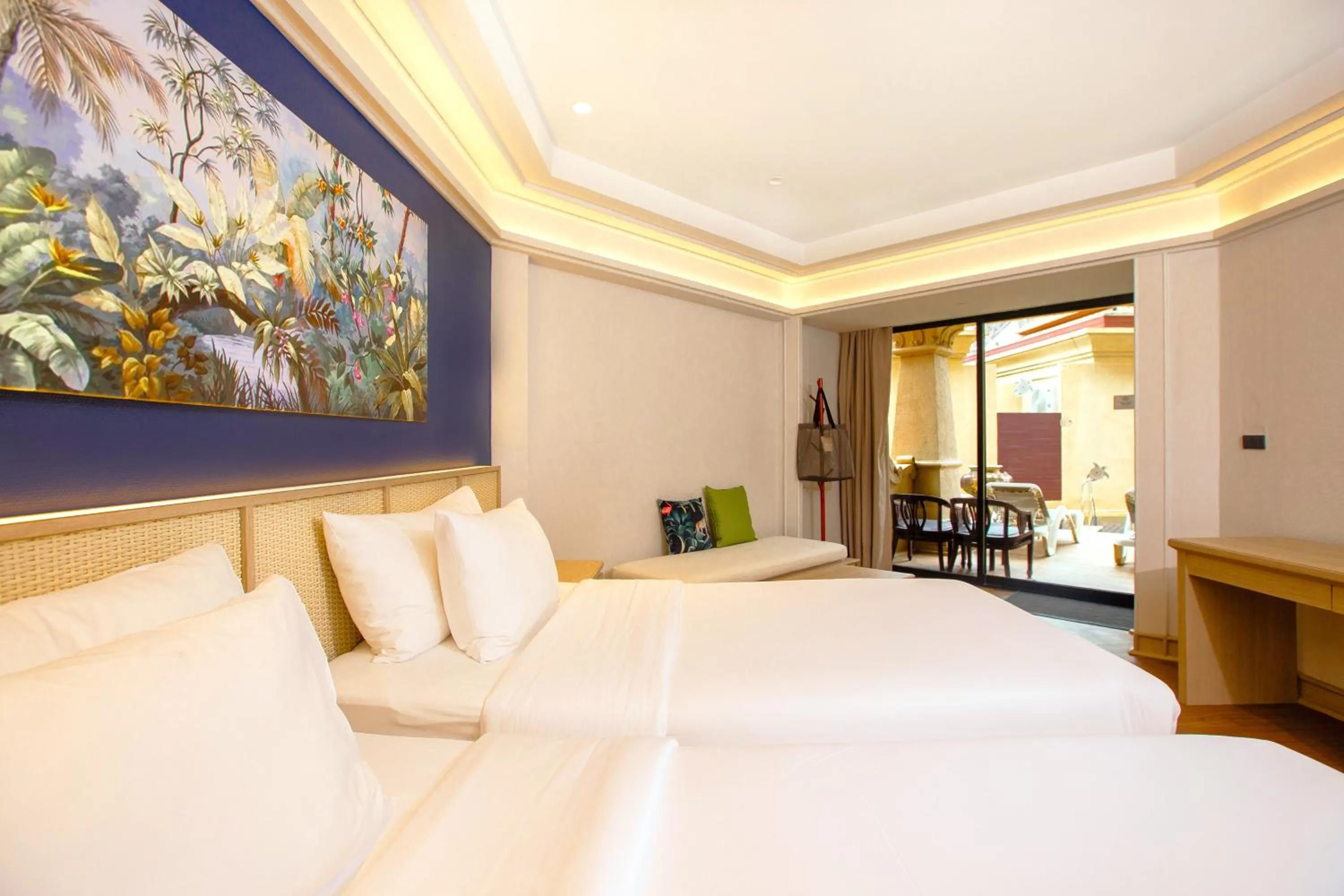 Photo of the whole room, Bed in Beyond Kata