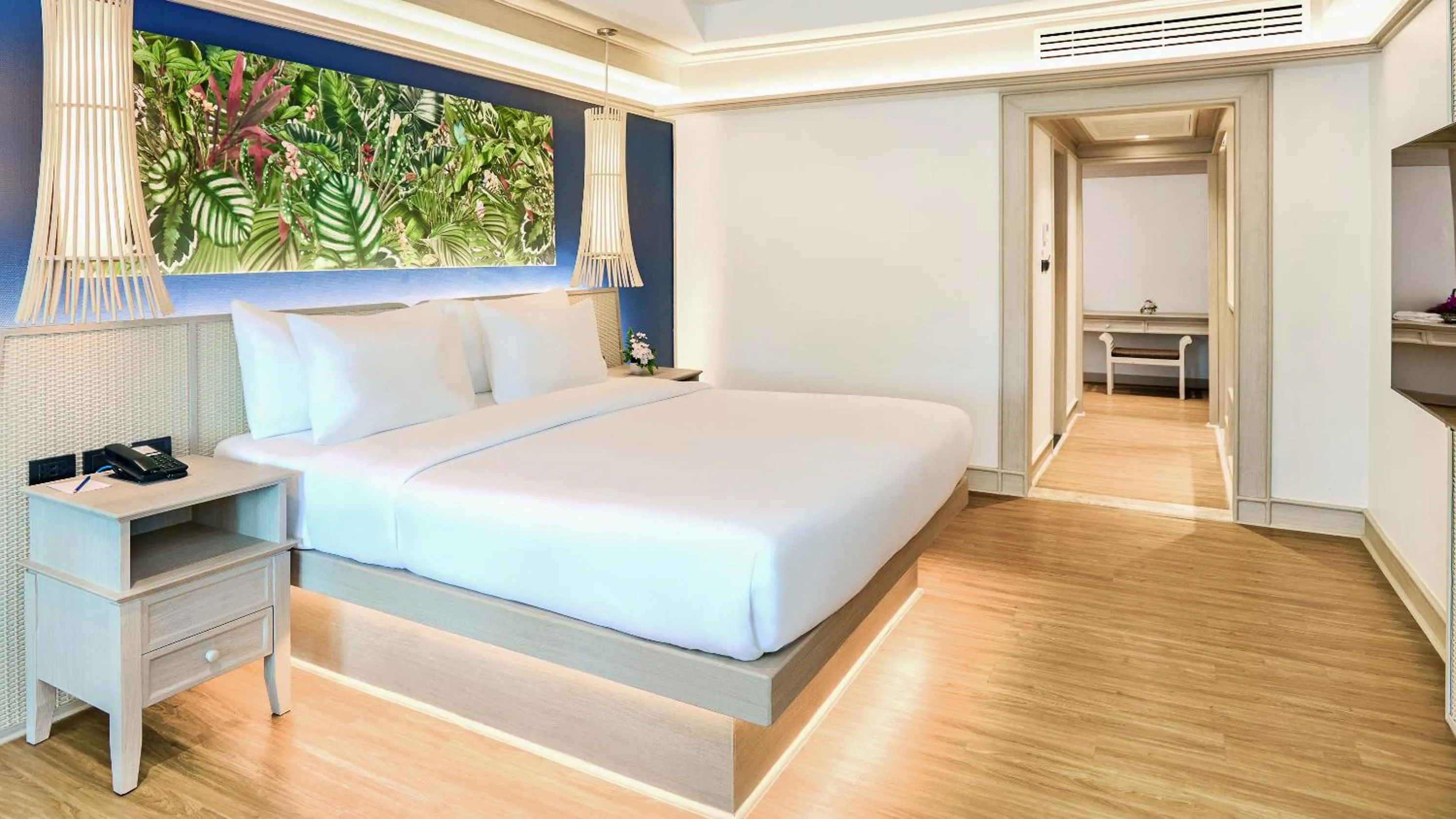 Photo of the whole room, Bed in Beyond Kata