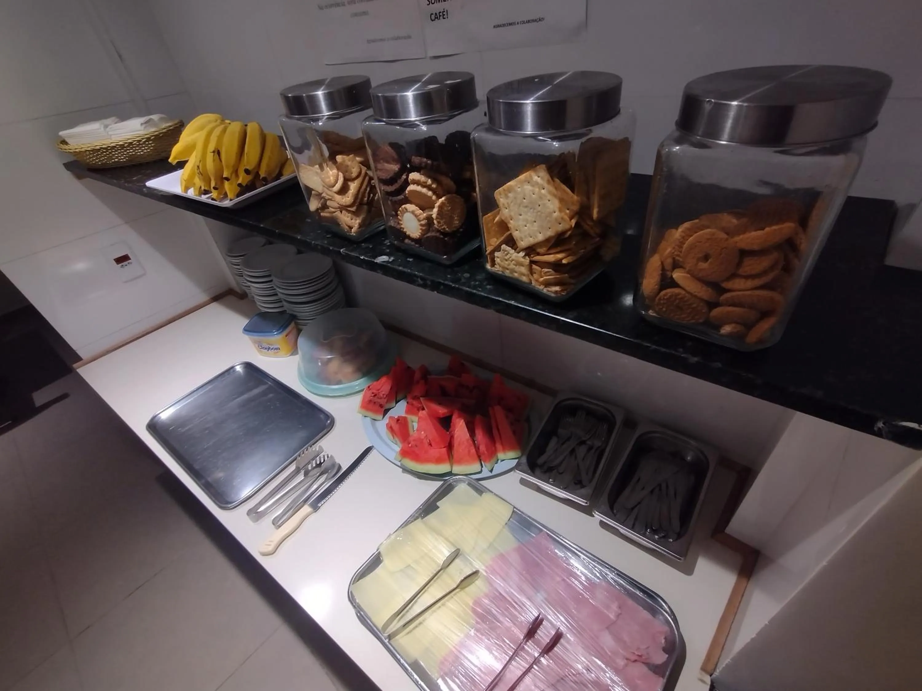 Breakfast in Hotel Plaza Olido