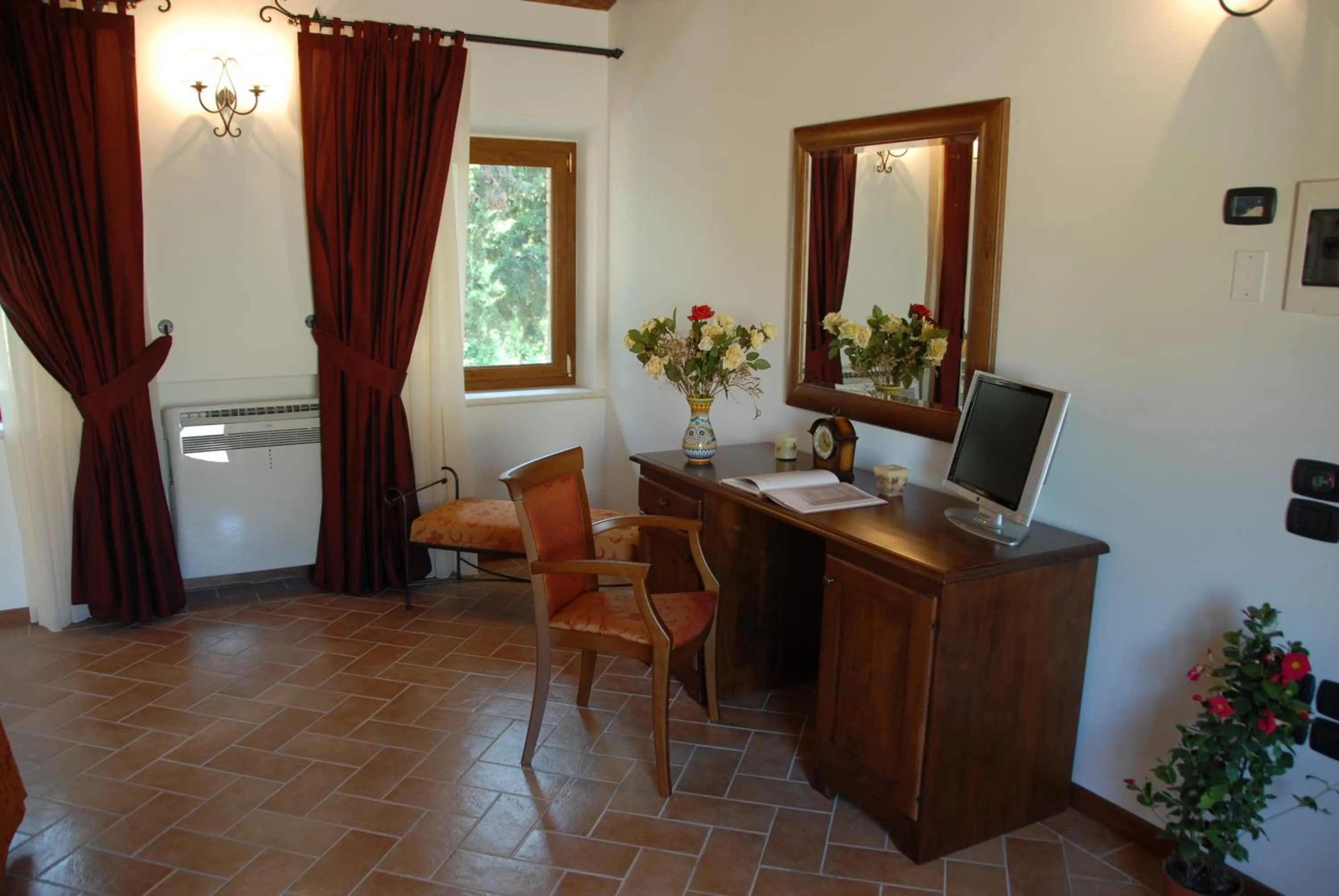 Living room in Colleverde Country House & SPA Urbino
