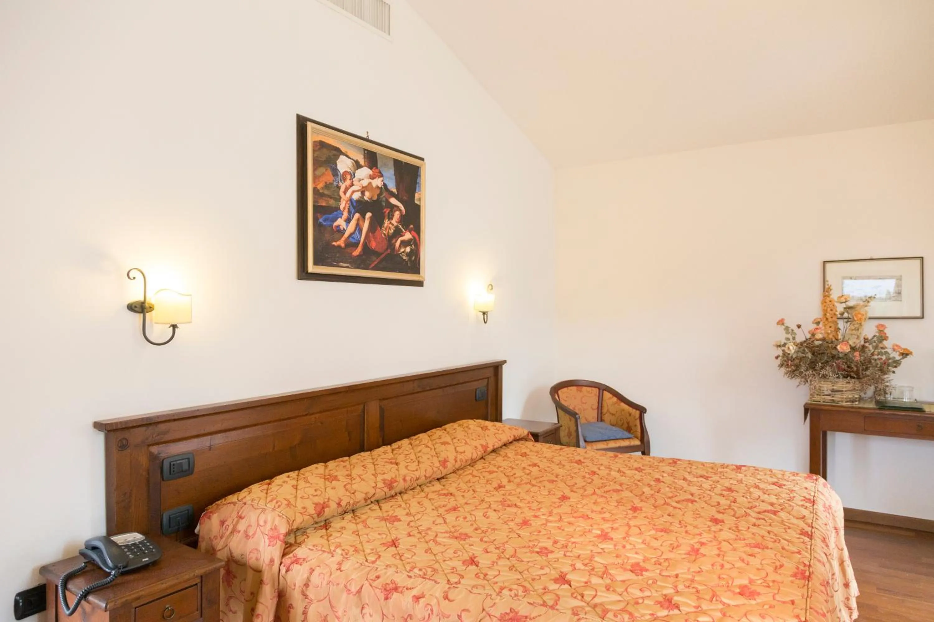 Bed in Colleverde Country House & SPA Urbino