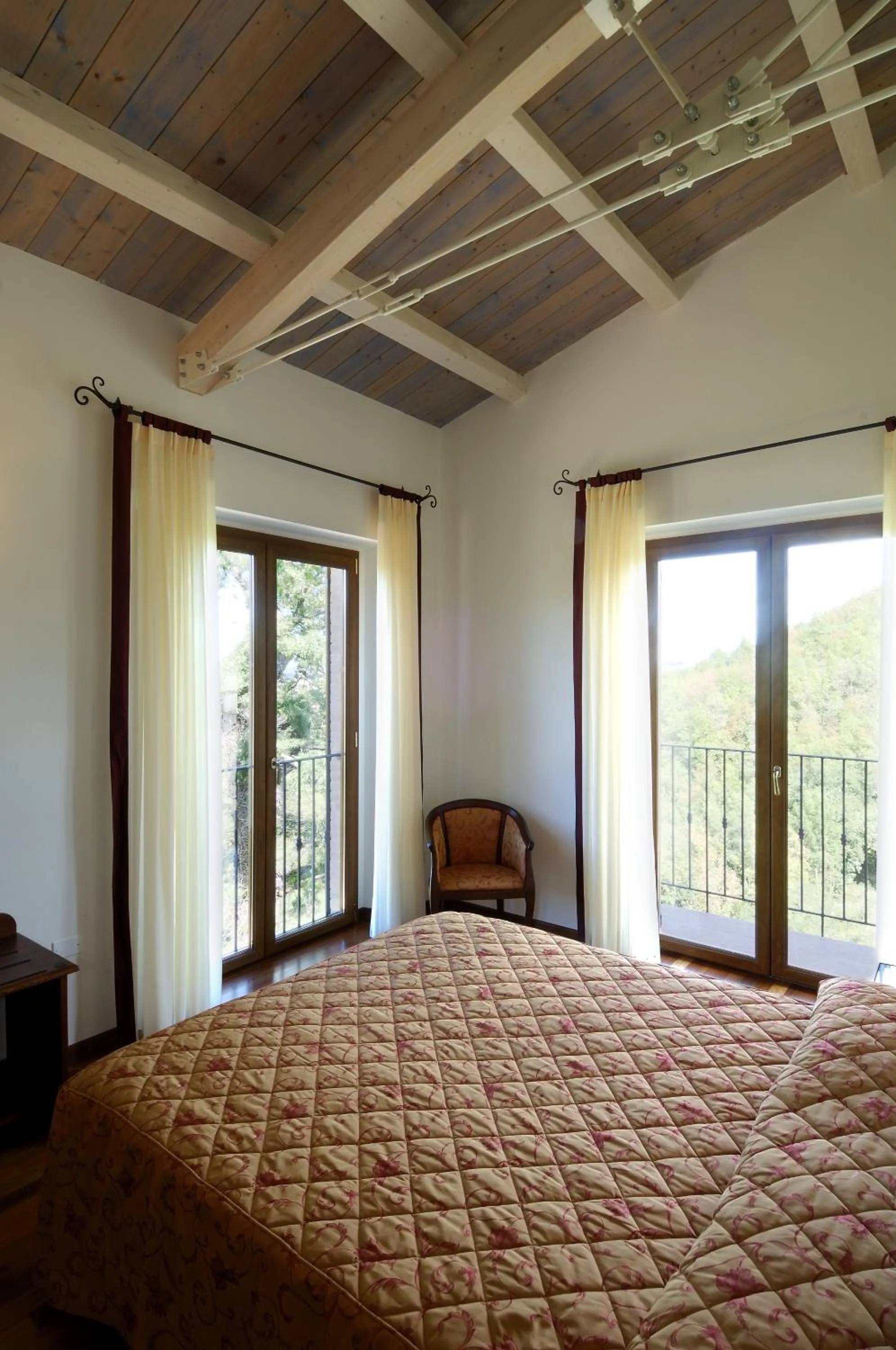 Photo of the whole room, Bed in Colleverde Country House & SPA Urbino