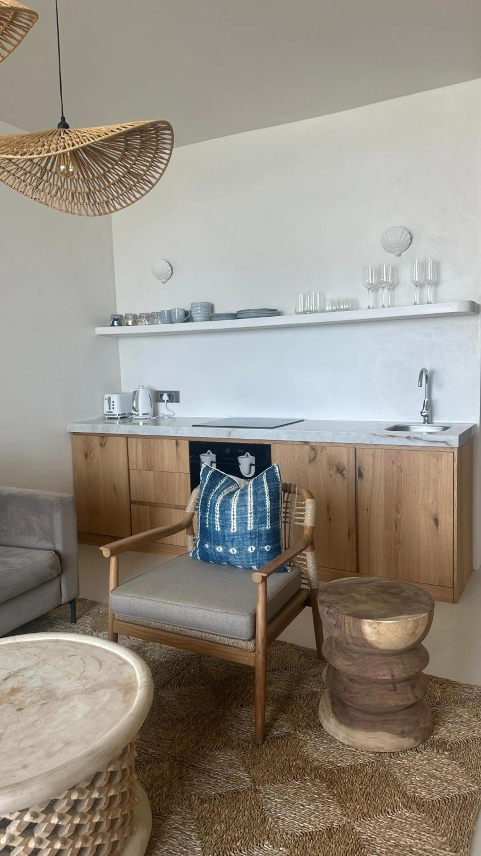 Point Waterfront Apartments