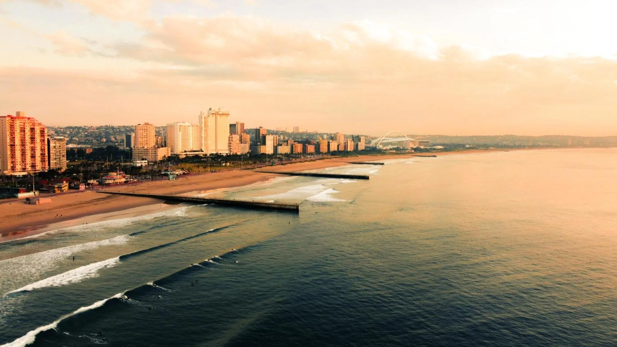 Beach in Point Waterfront Apartments