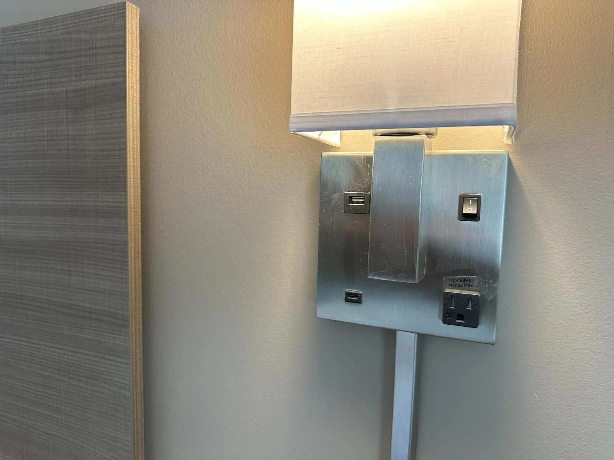 Photo of the whole room in Red Roof Inn Cambridge, OH