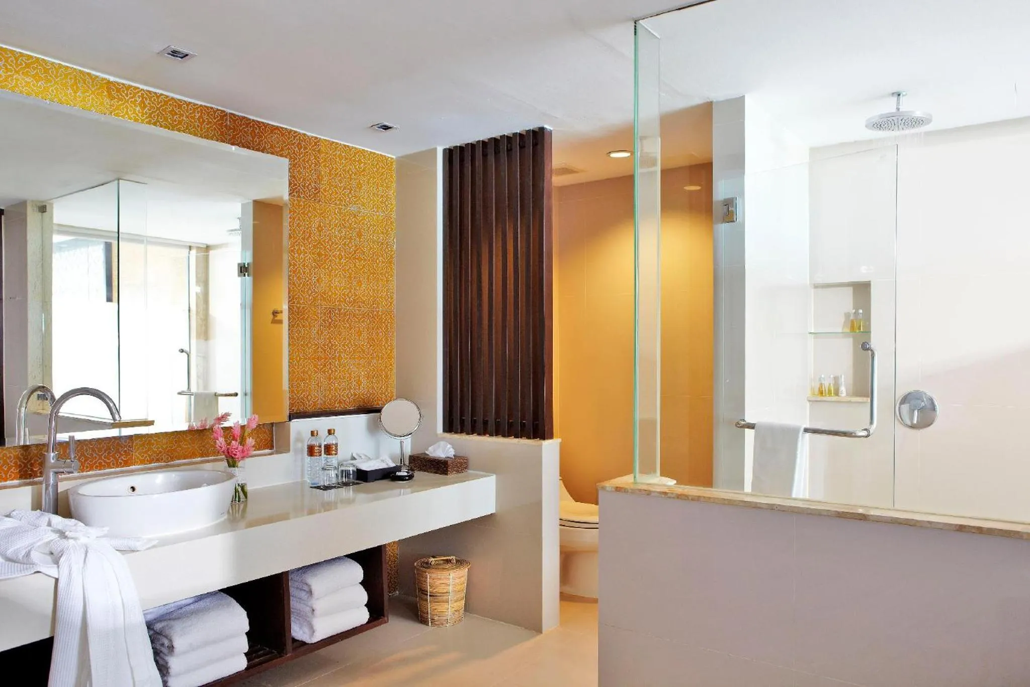 Bathroom in Sareeraya Villas & Suites