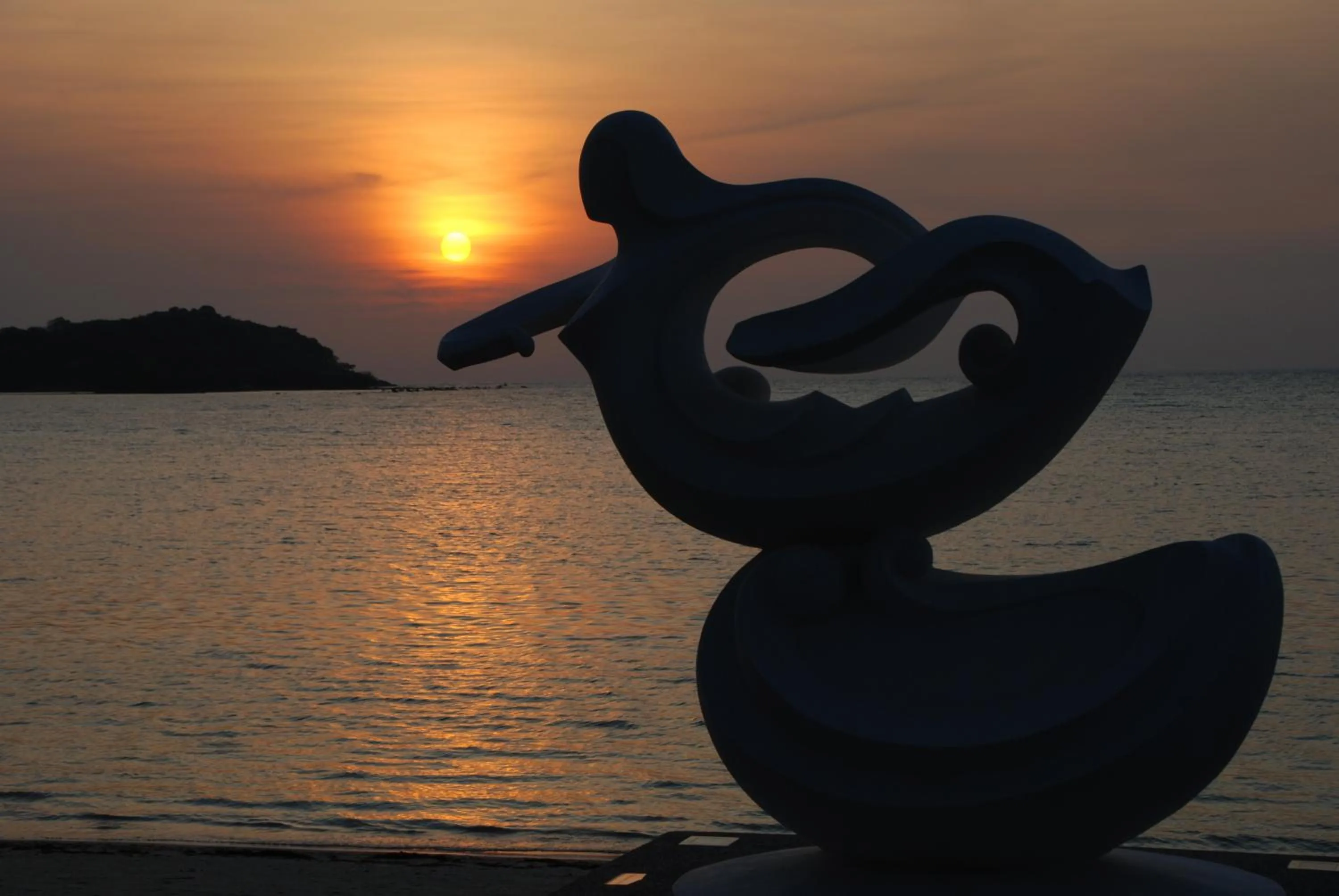 Property logo or sign in Sareeraya Villas & Suites