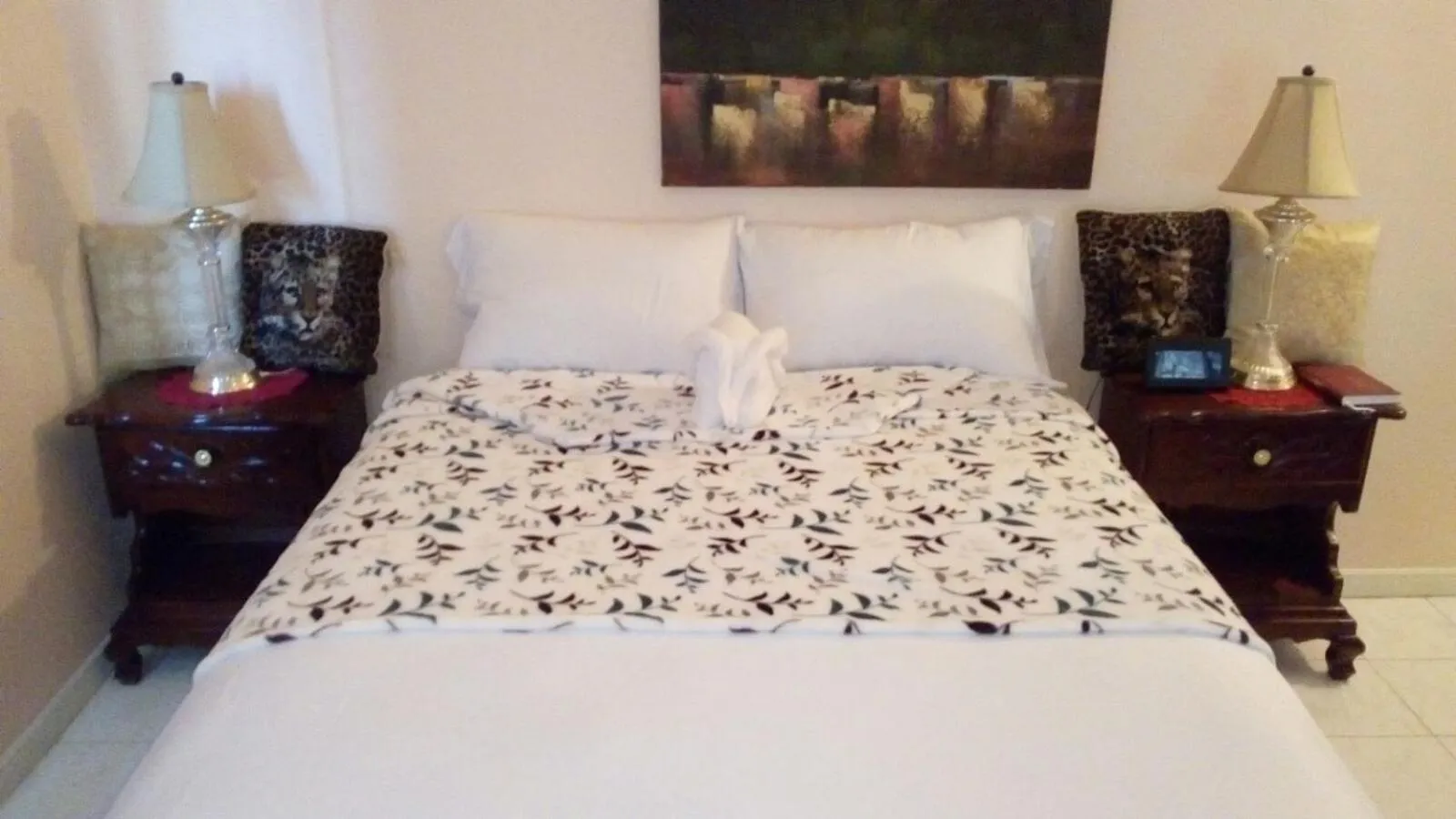 Bed in Relax in Sunny Montego Bay, Jamaica