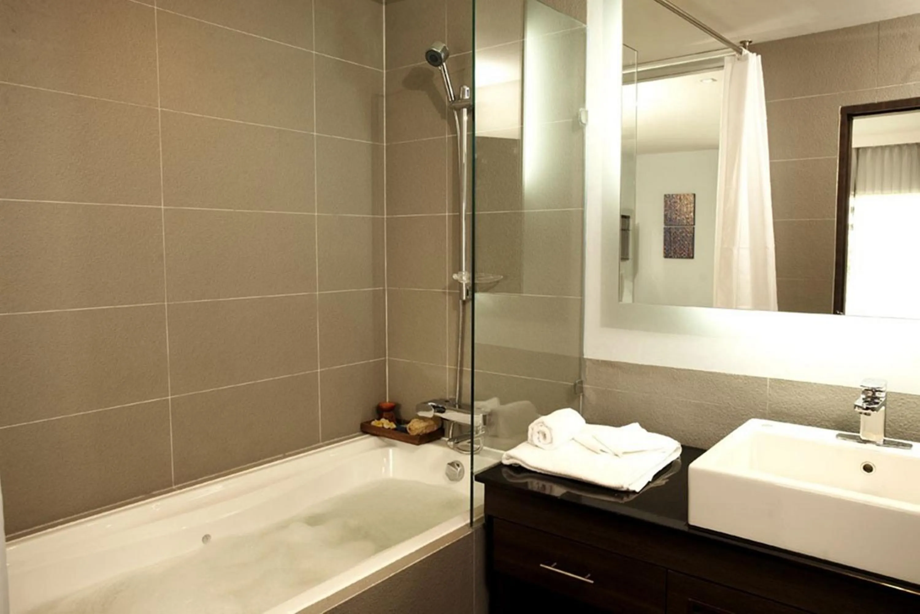 Shower in Sukhumvit Suites Hotel