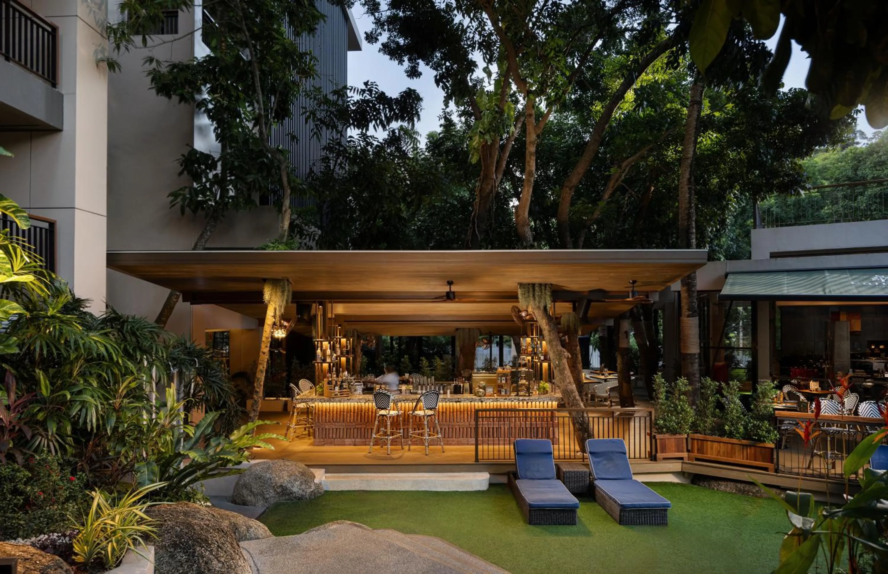 Restaurant/places to eat in Novotel Phuket Kata Avista Resort and Spa