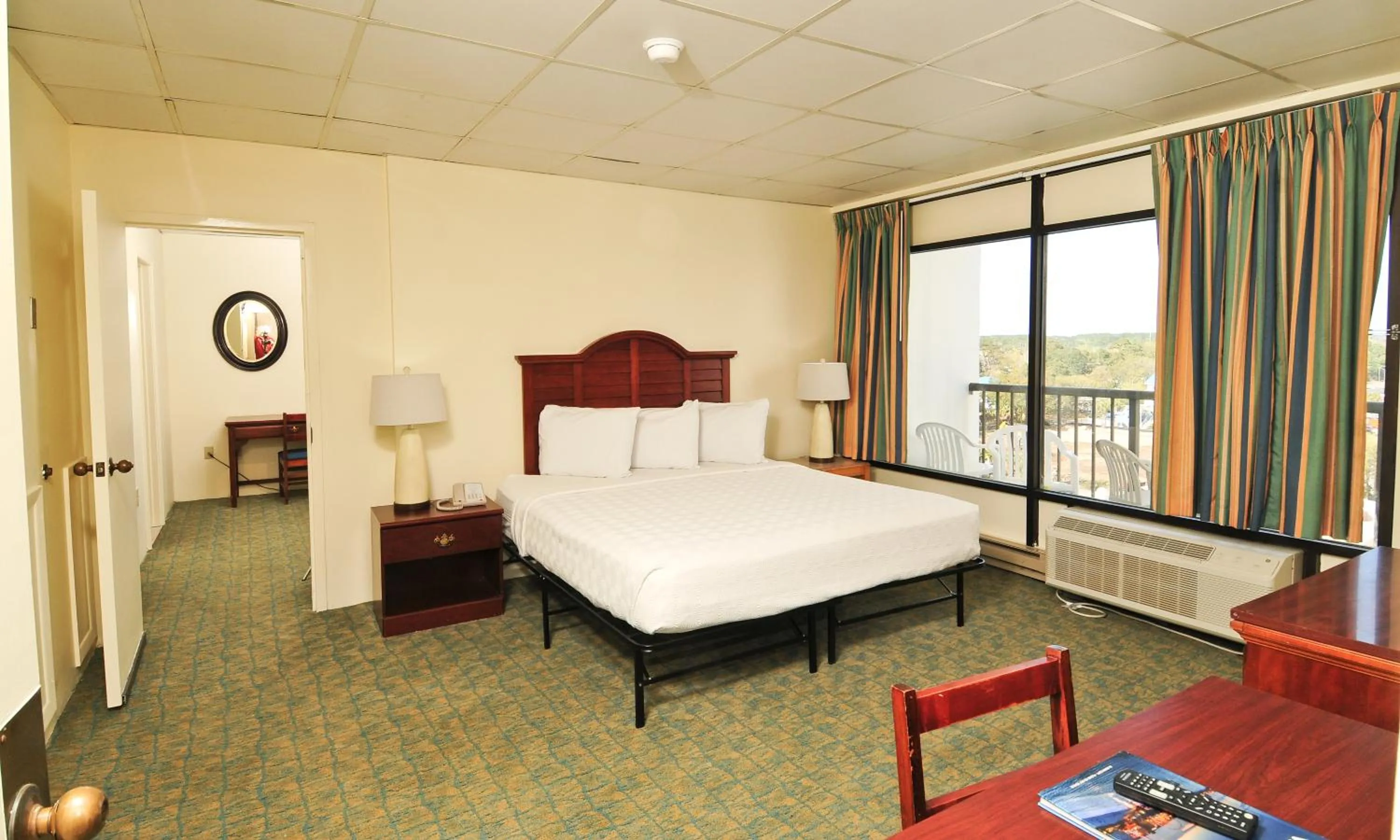 Bed in Holiday Sands South