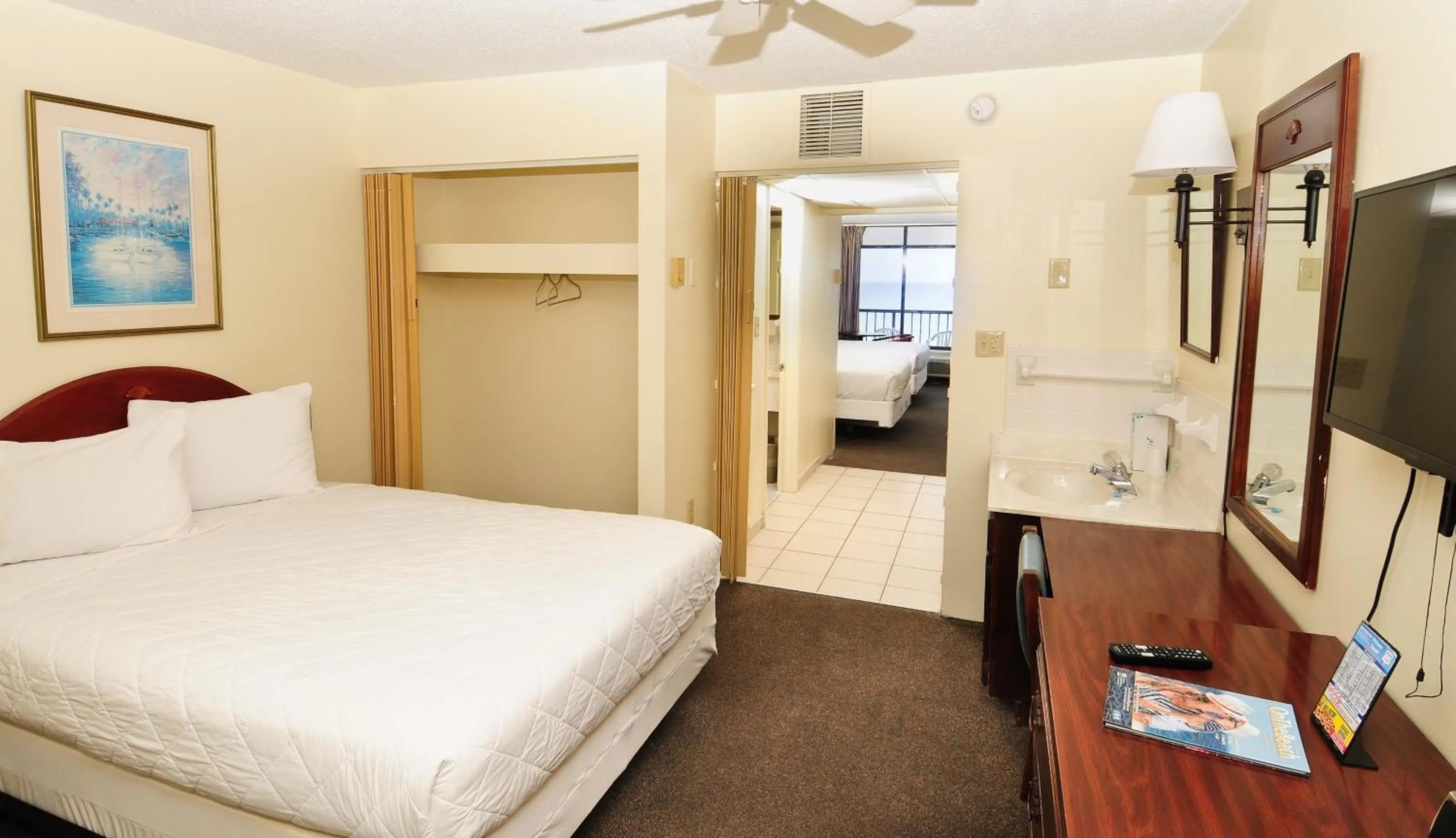 Bed in Holiday Sands South