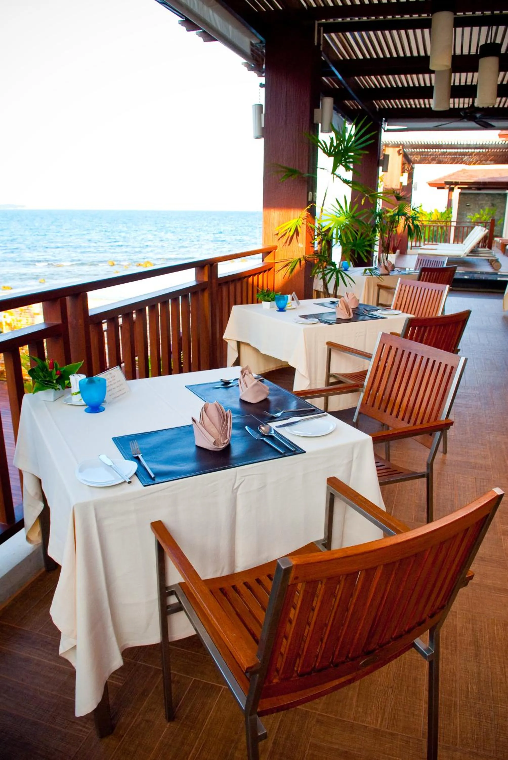 Dining area in The Sarann Koh Samui, Suites & Villas