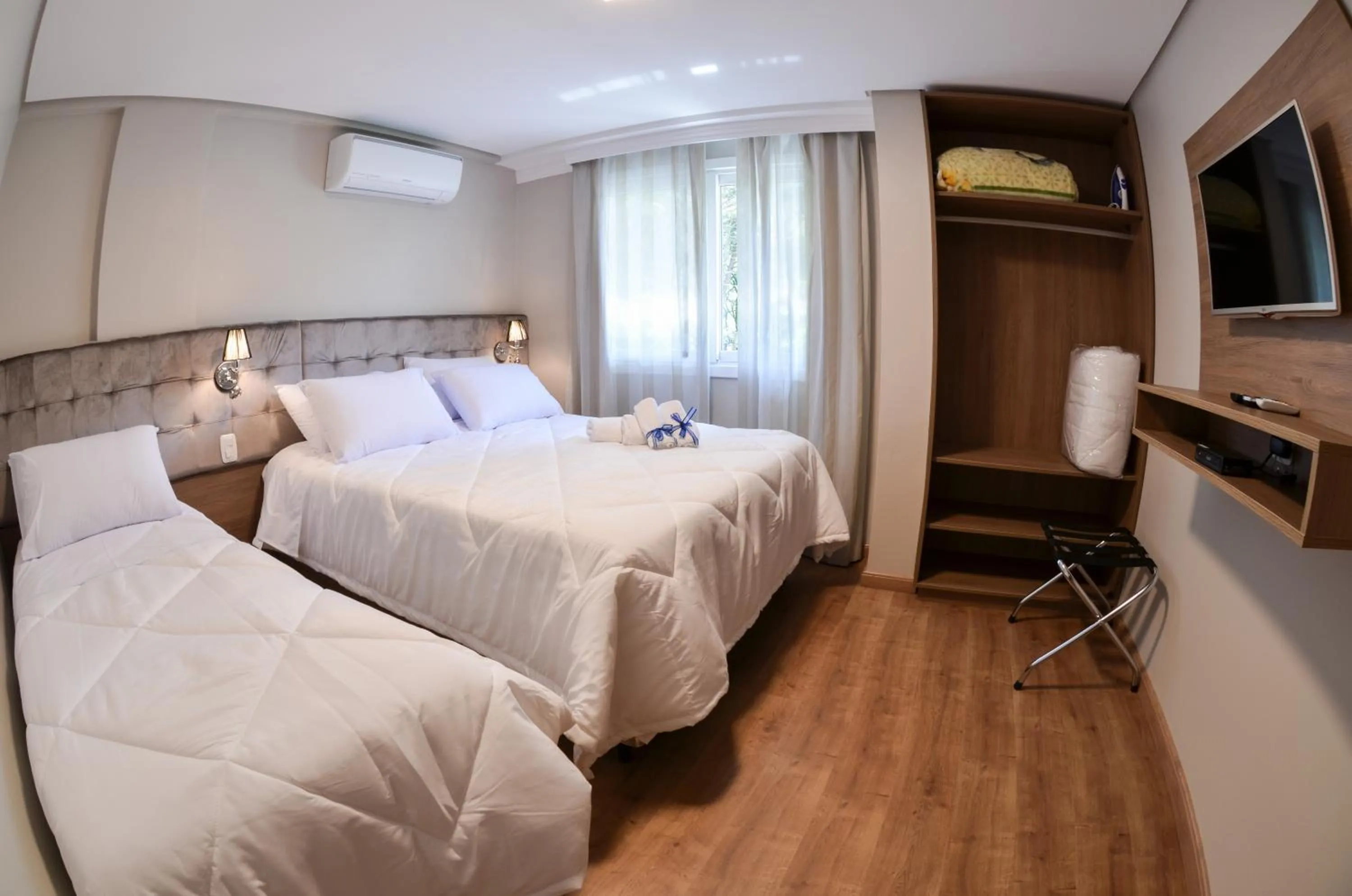 Bedroom, Bed in Viena Flats