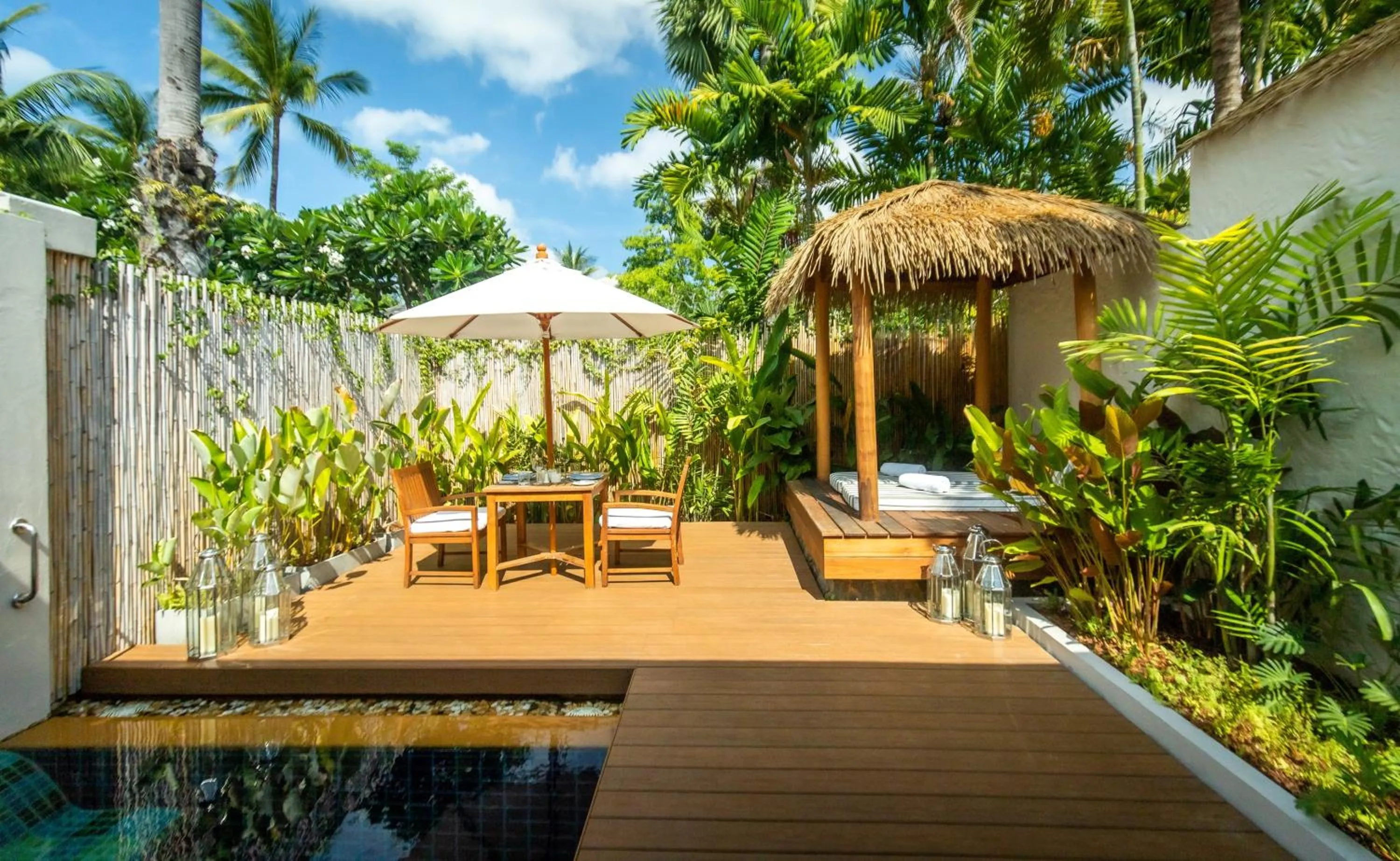 Patio in Bandara Spa Resort & Pool Villas, Samui