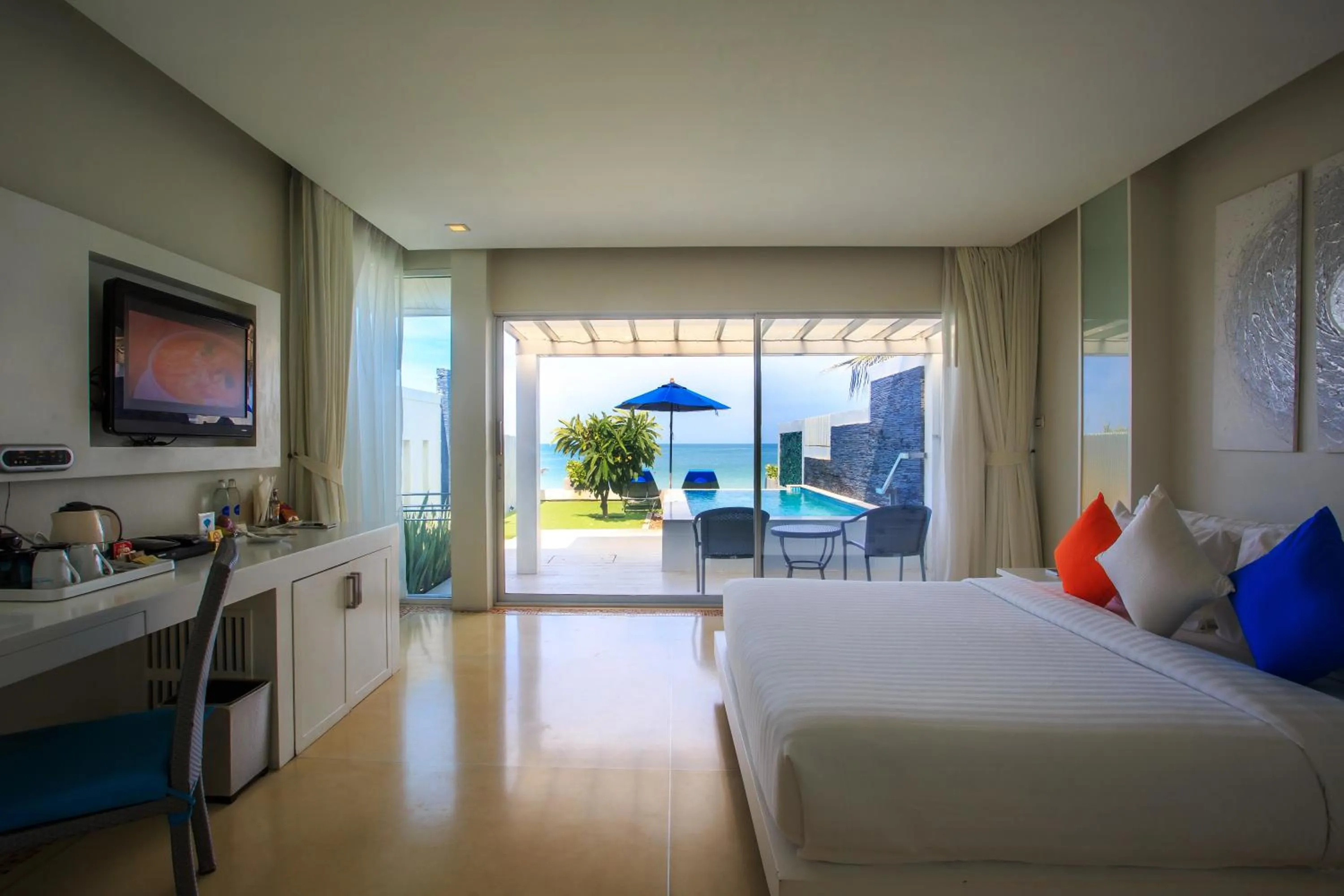 Photo of the whole room, Bed in Samui Resotel Beach Resort