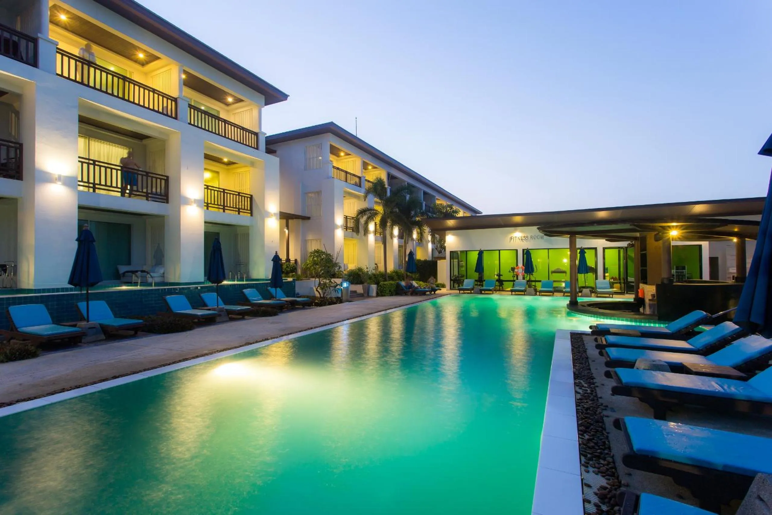 Swimming pool in Samui Resotel Beach Resort