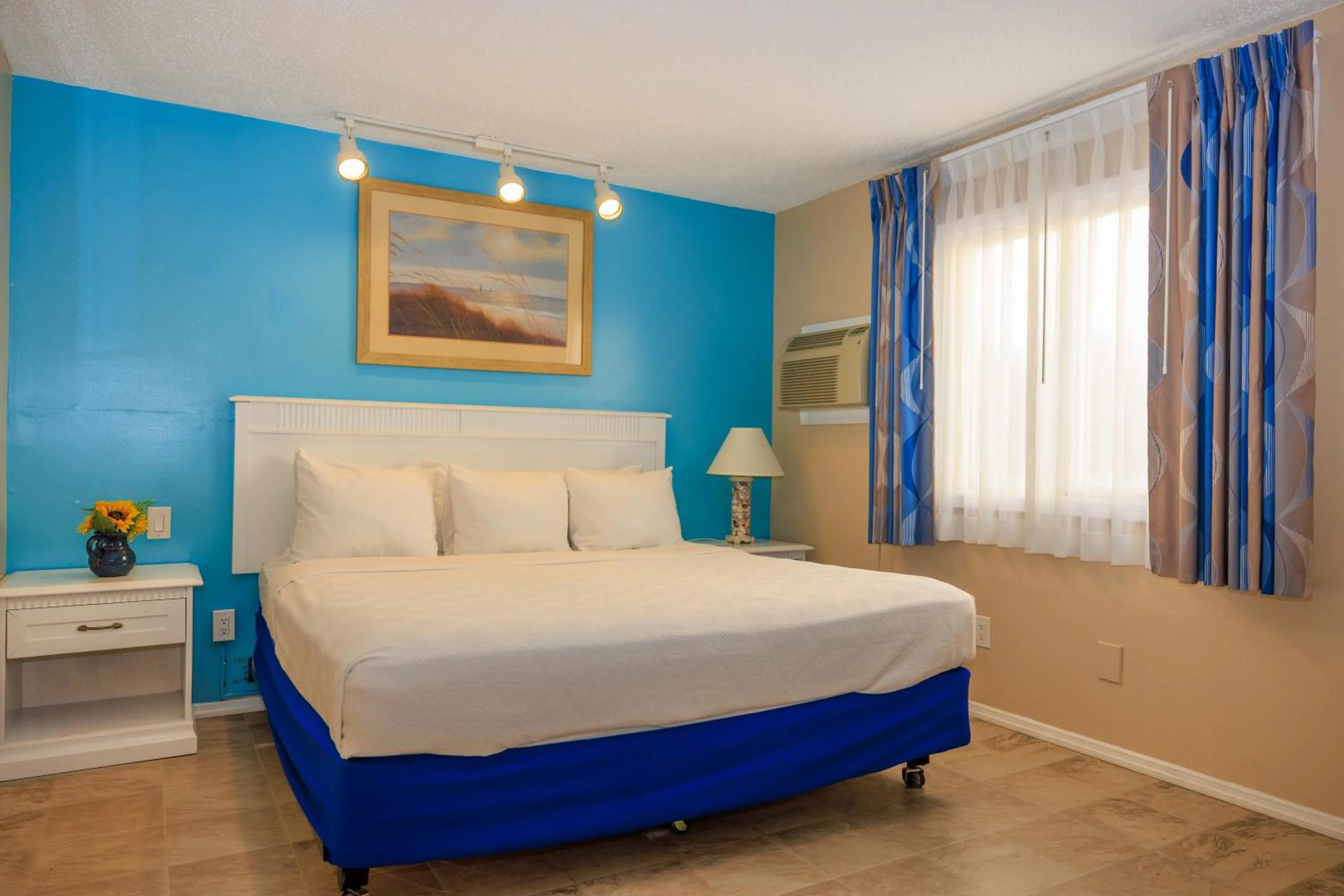 Bed in The White Sands Resort and Spa