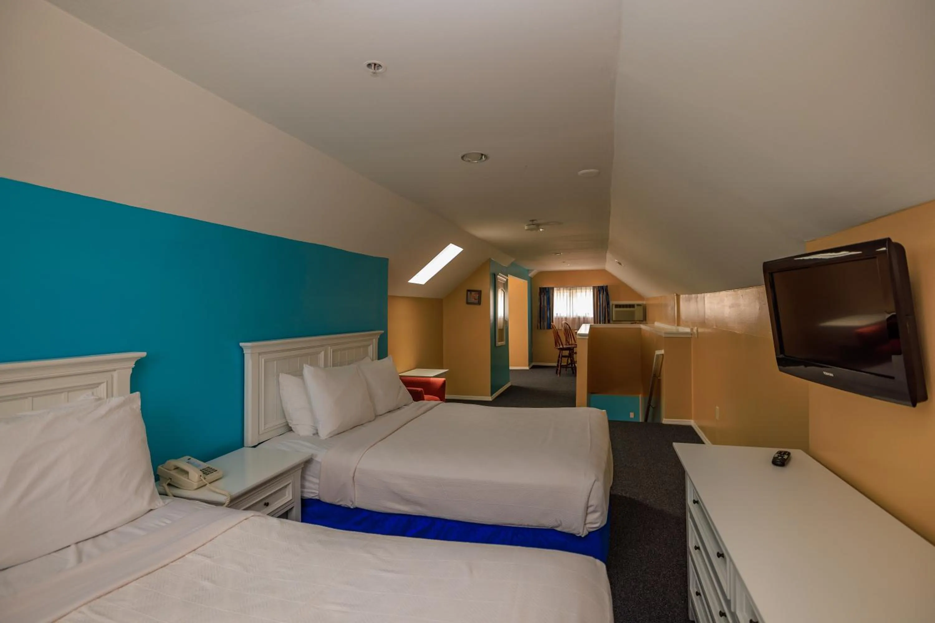 Bed in The White Sands Resort and Spa