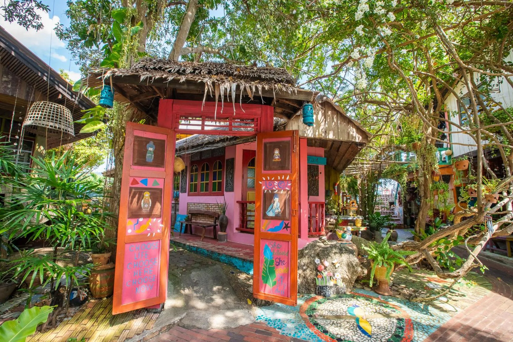 Facade/entrance in Varinda Resort