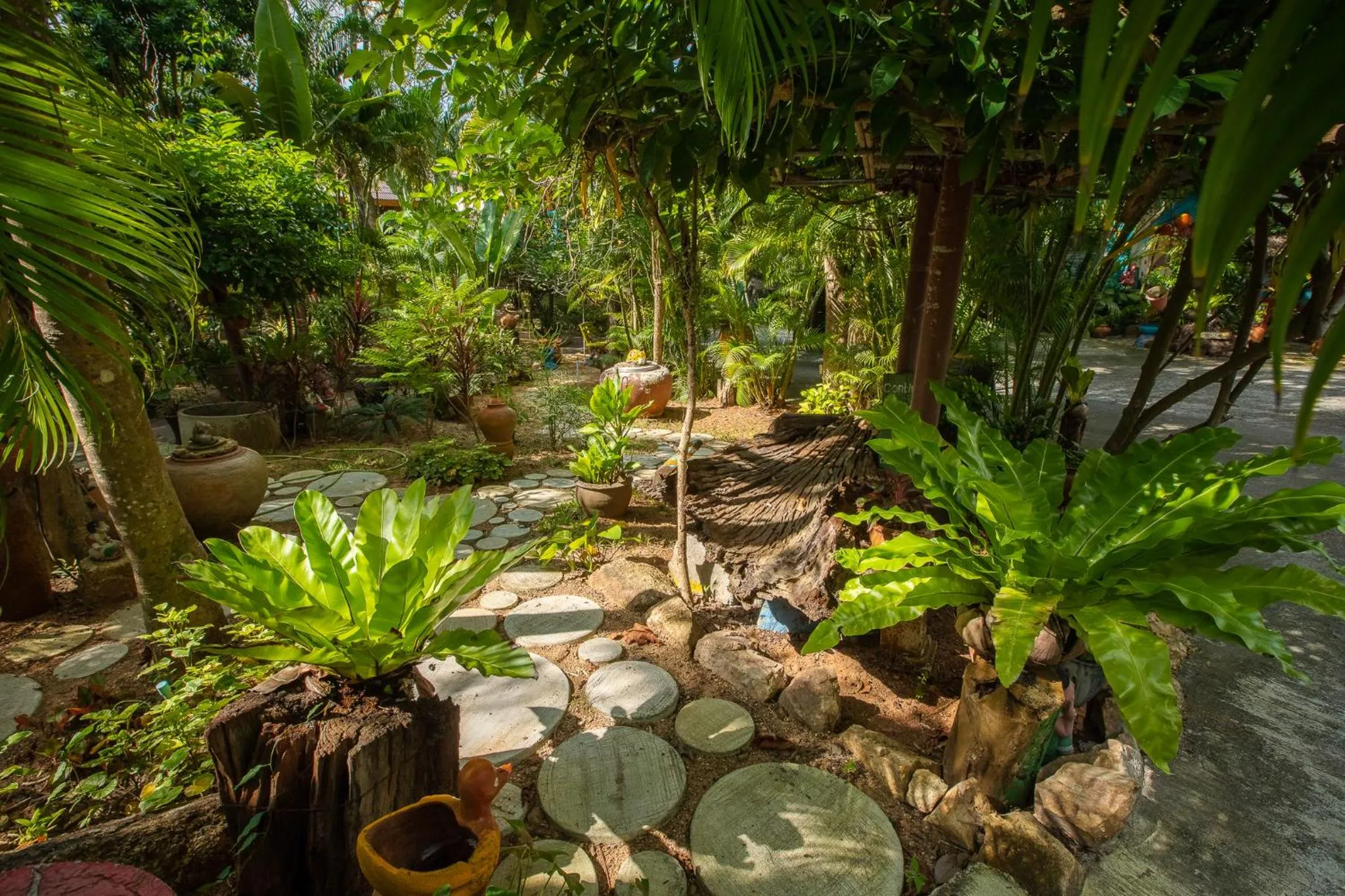 Garden in Varinda Resort