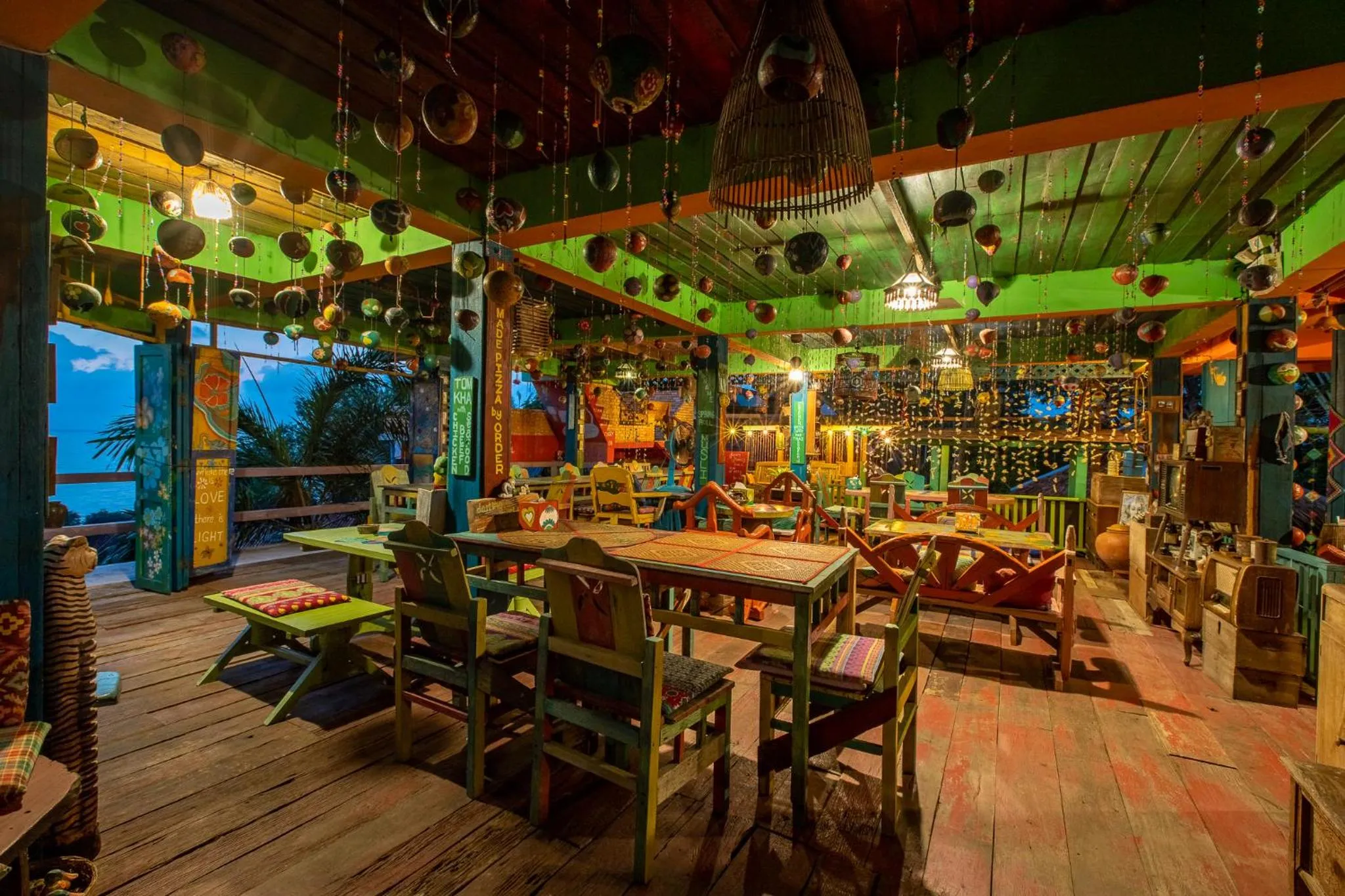 Restaurant/places to eat in Varinda Resort