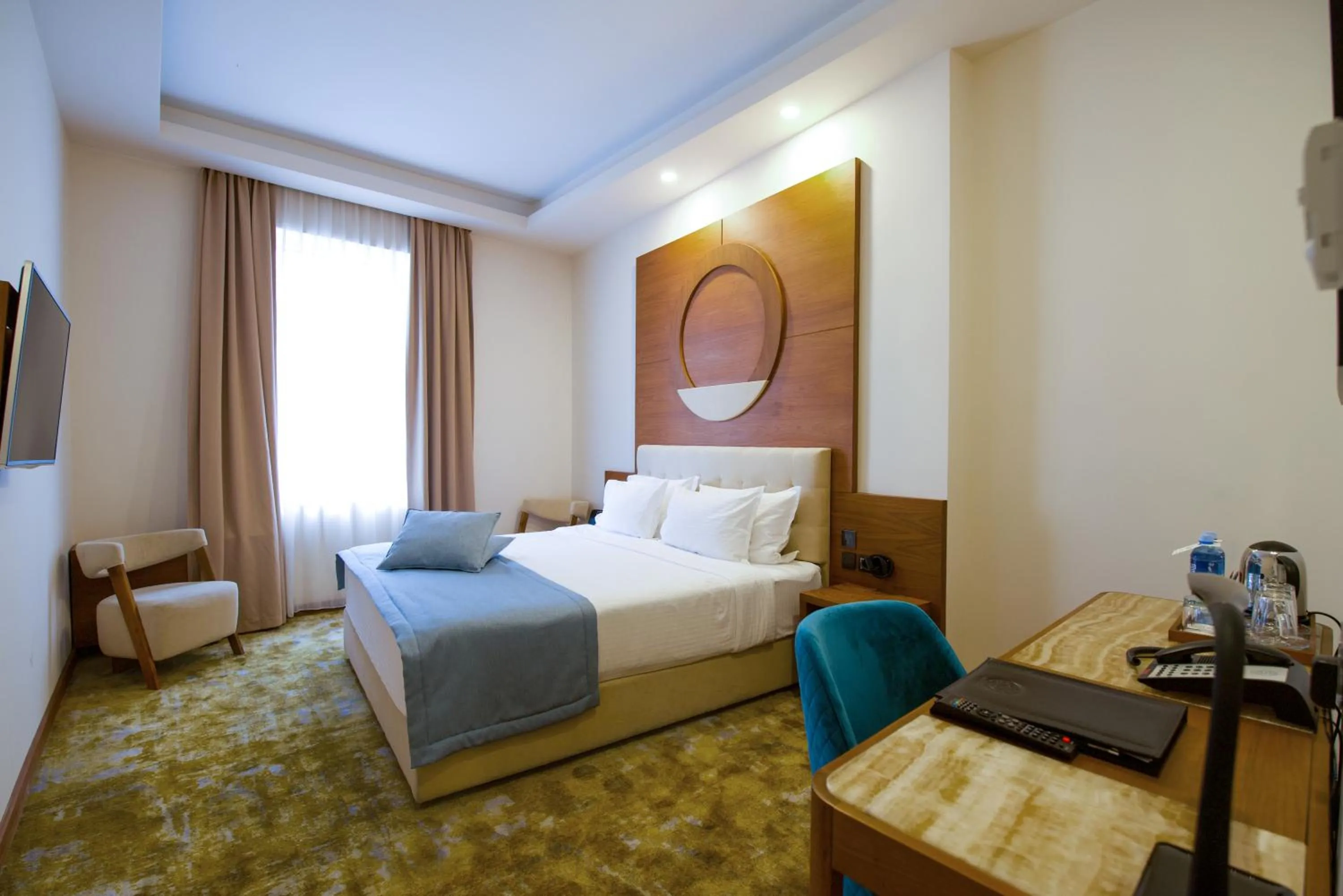 Bedroom, Bed in Hotel City Savoy