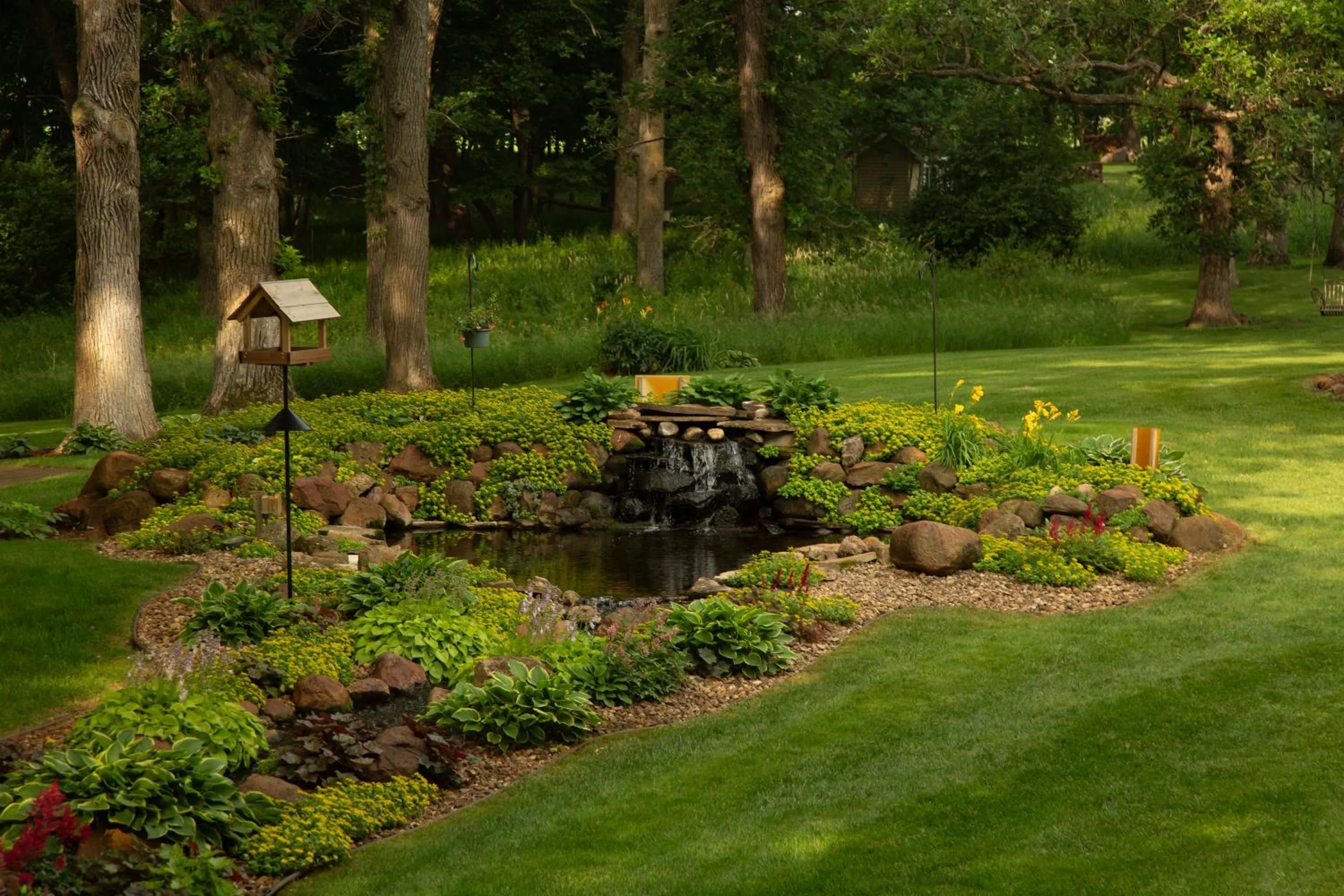 Garden in The Oakwood Inn Okoboji