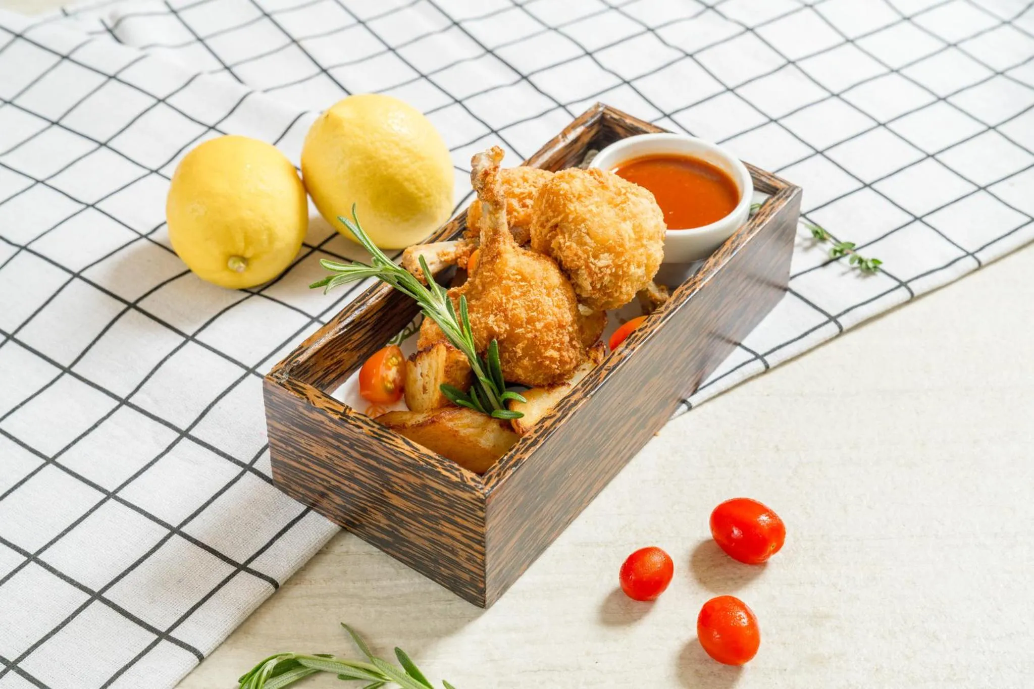 Food and drinks in Bhu Nga Thani Resort & Villas Railay