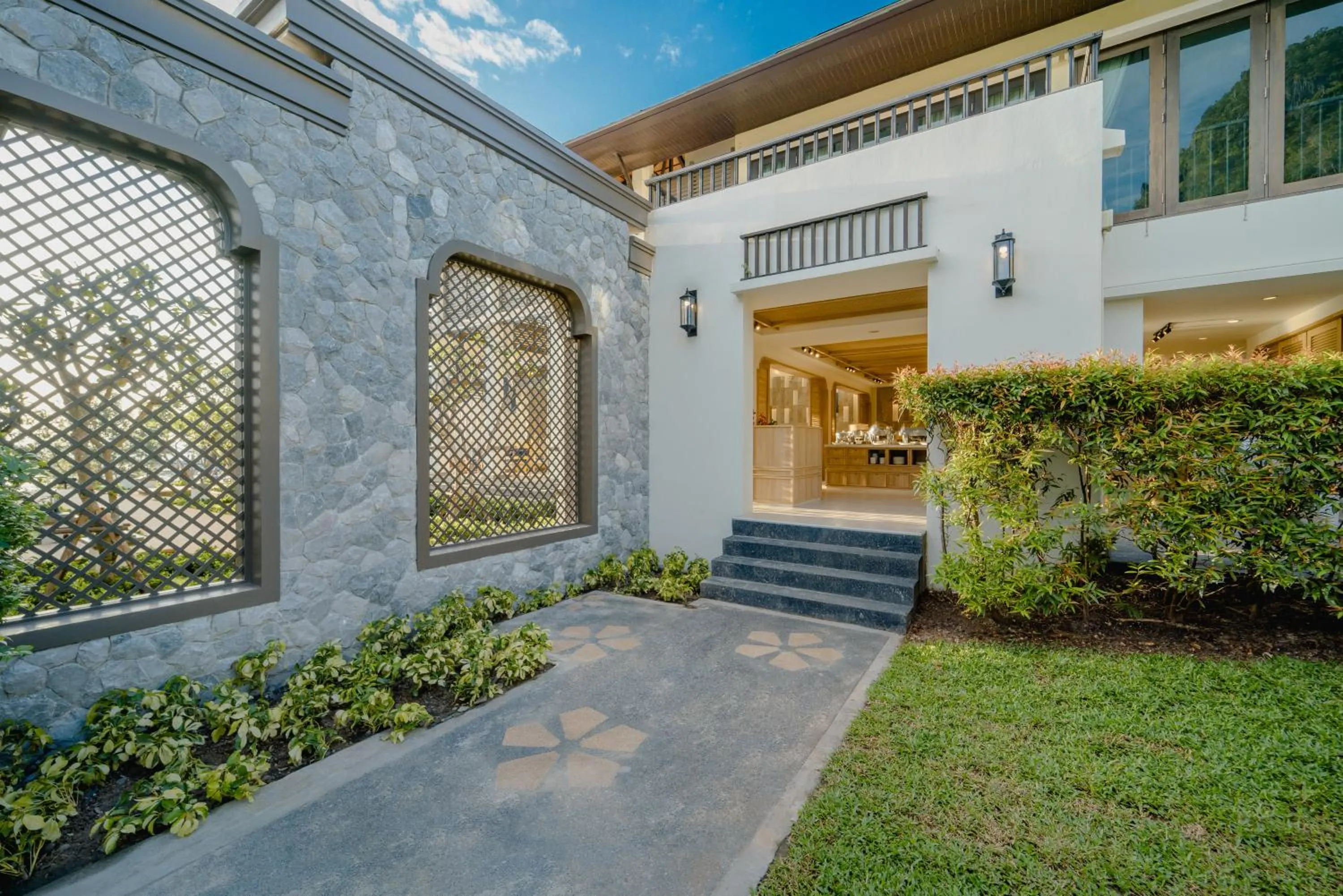 Restaurant/places to eat in Bhu Nga Thani Resort & Villas Railay