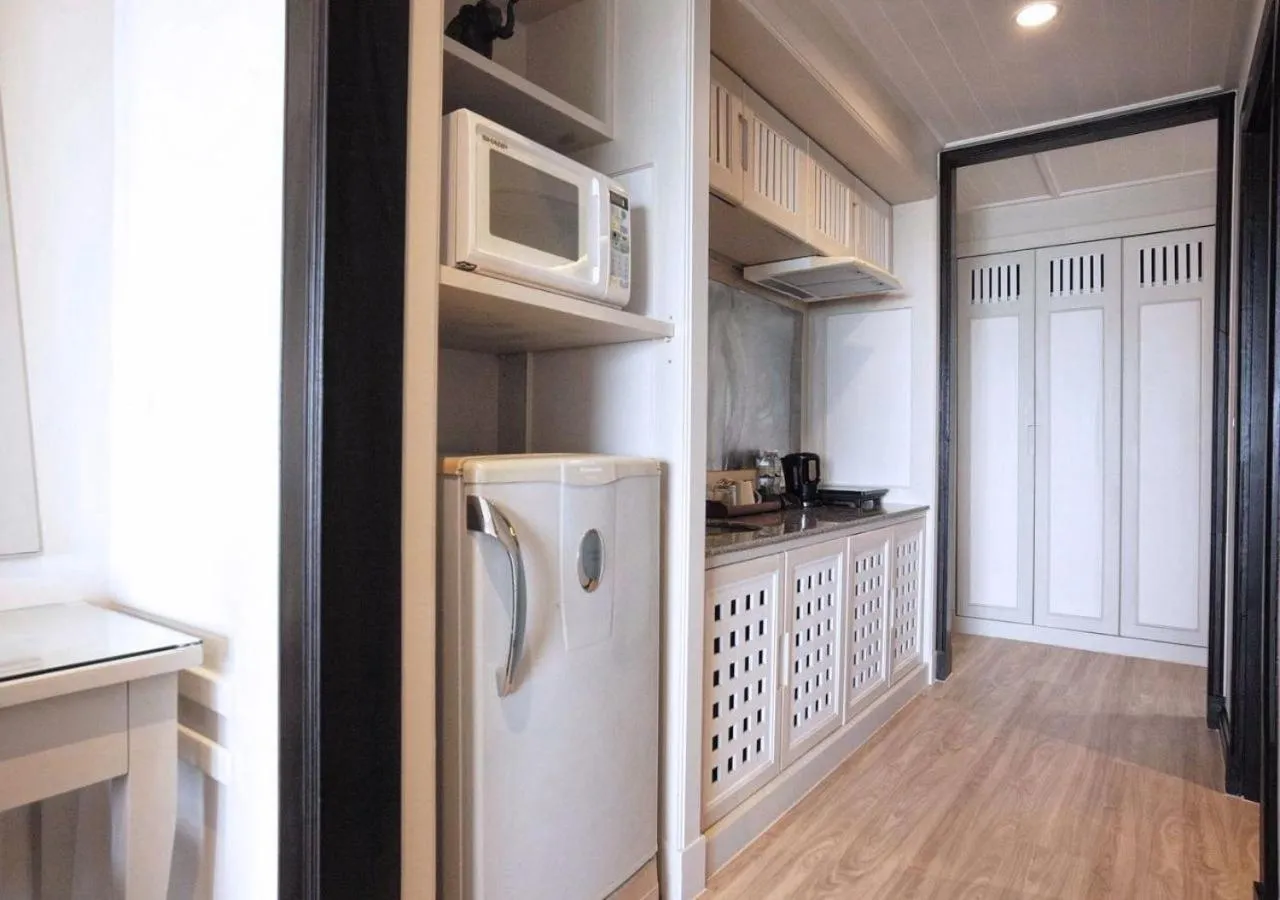 minibar in Pinnacle Grand Jomtien Resort and Beach Club