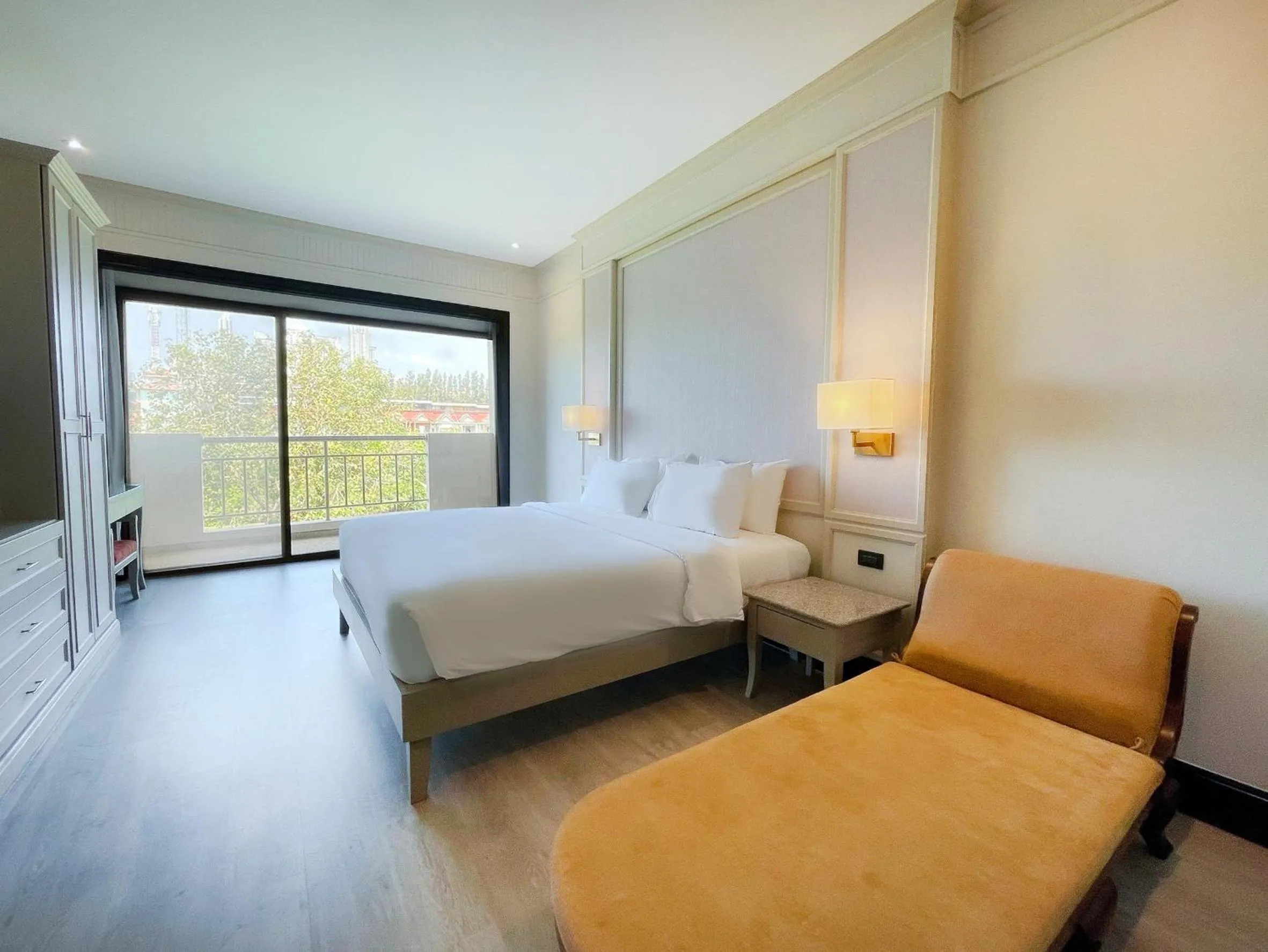 Bedroom, Bed in Pinnacle Grand Jomtien Resort and Beach Club