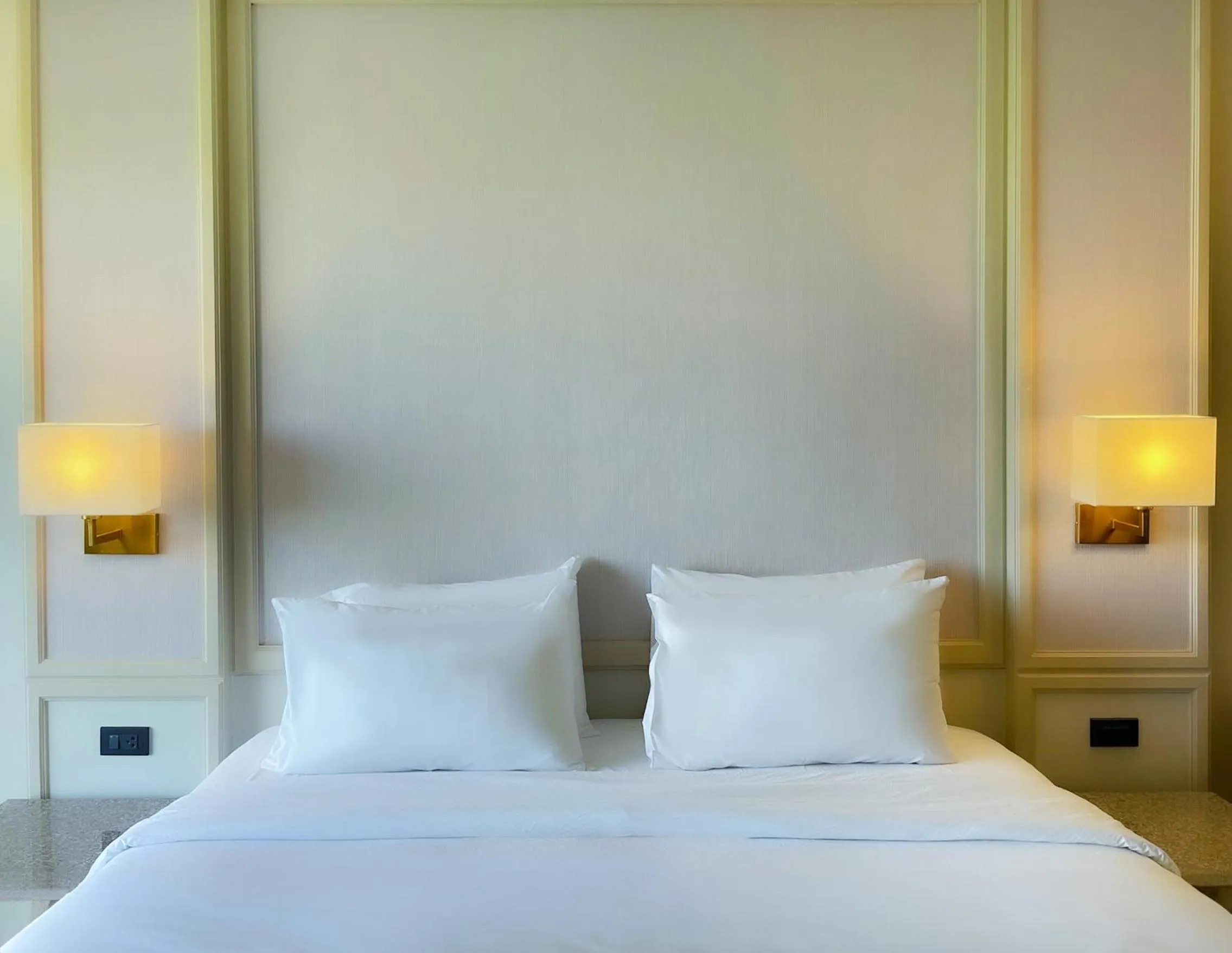 Bedroom, Bed in Pinnacle Grand Jomtien Resort and Beach Club