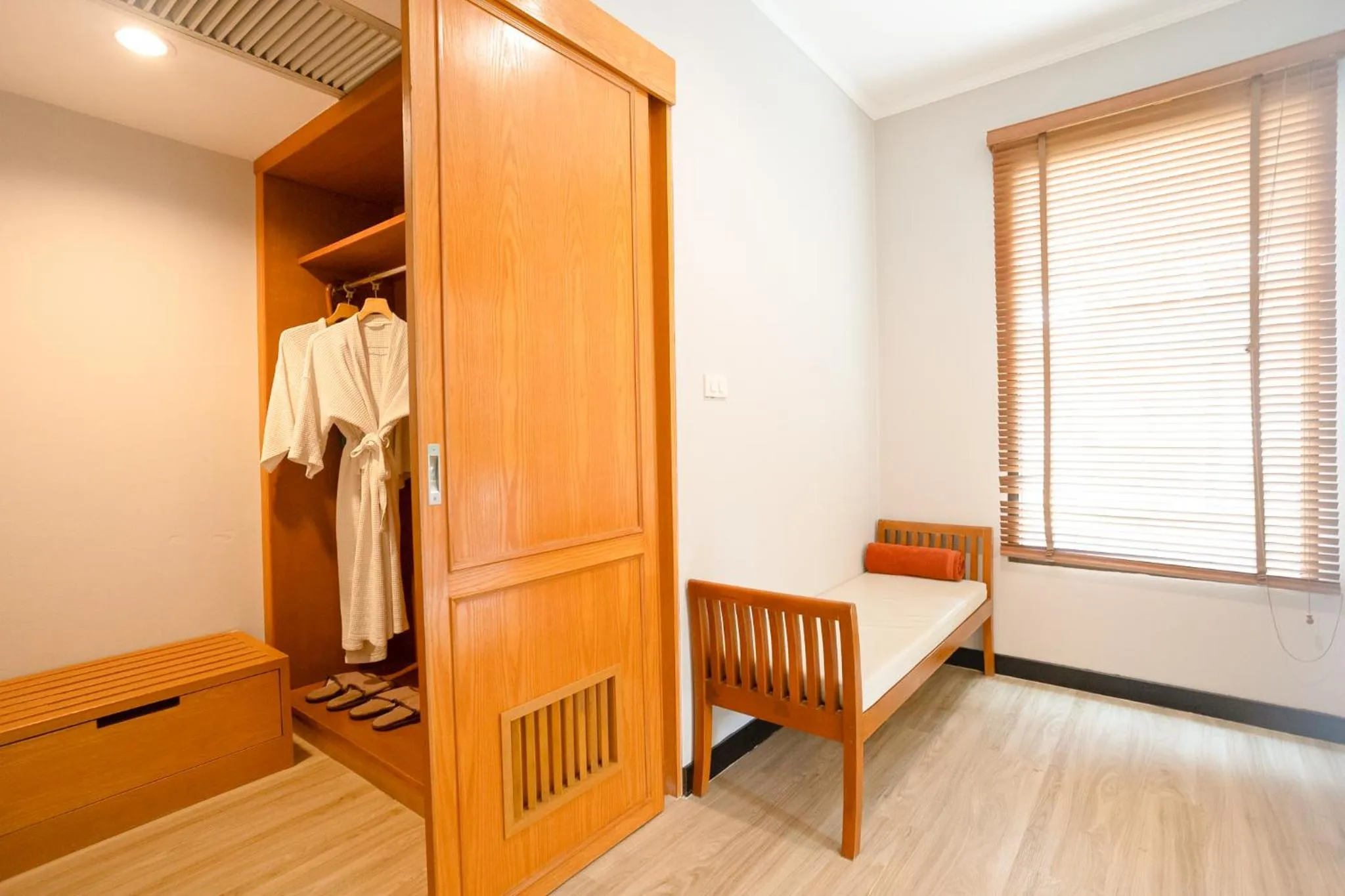 towels in Pinnacle Grand Jomtien Resort and Beach Club