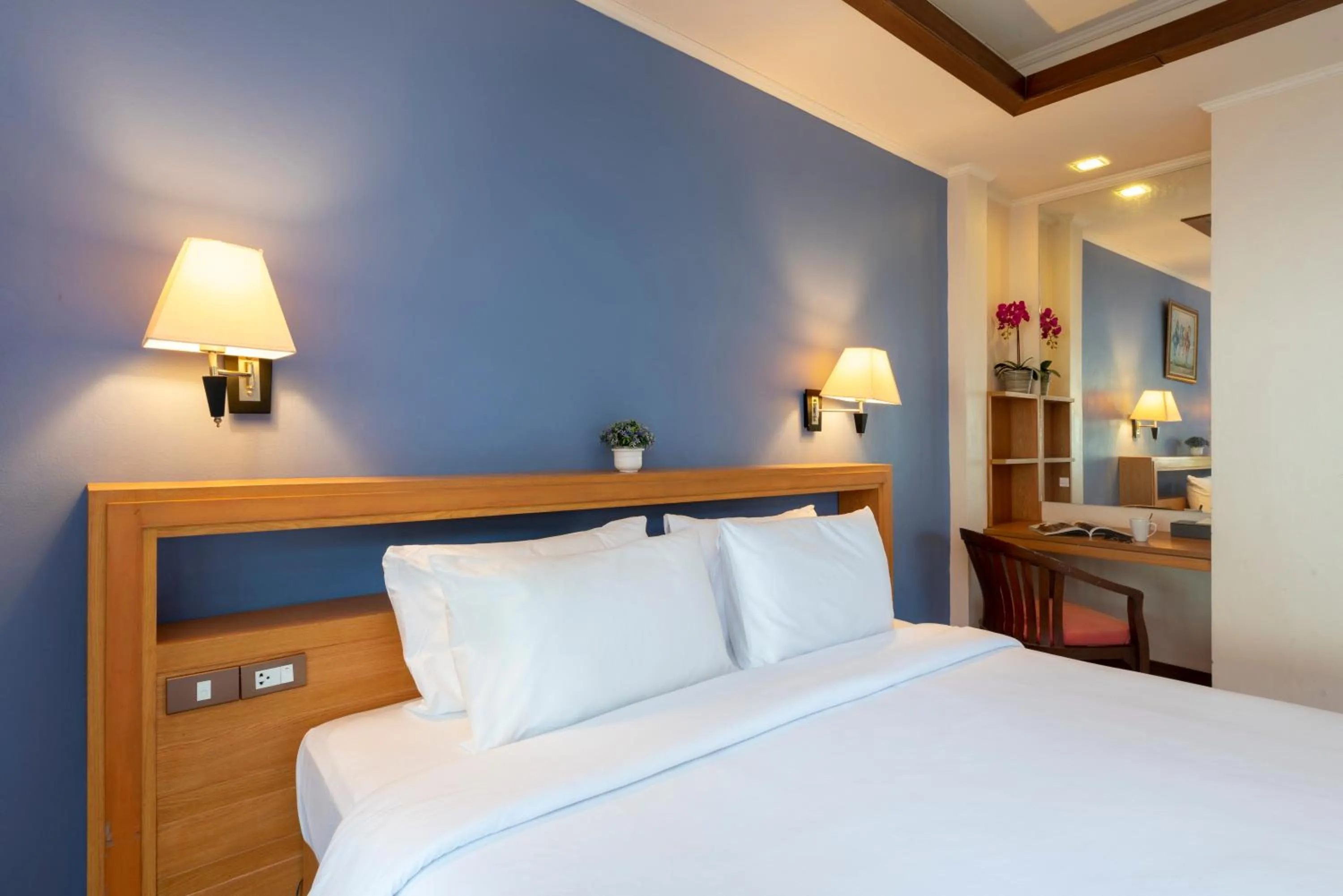 Bedroom, Bed in Pinnacle Grand Jomtien Resort and Beach Club