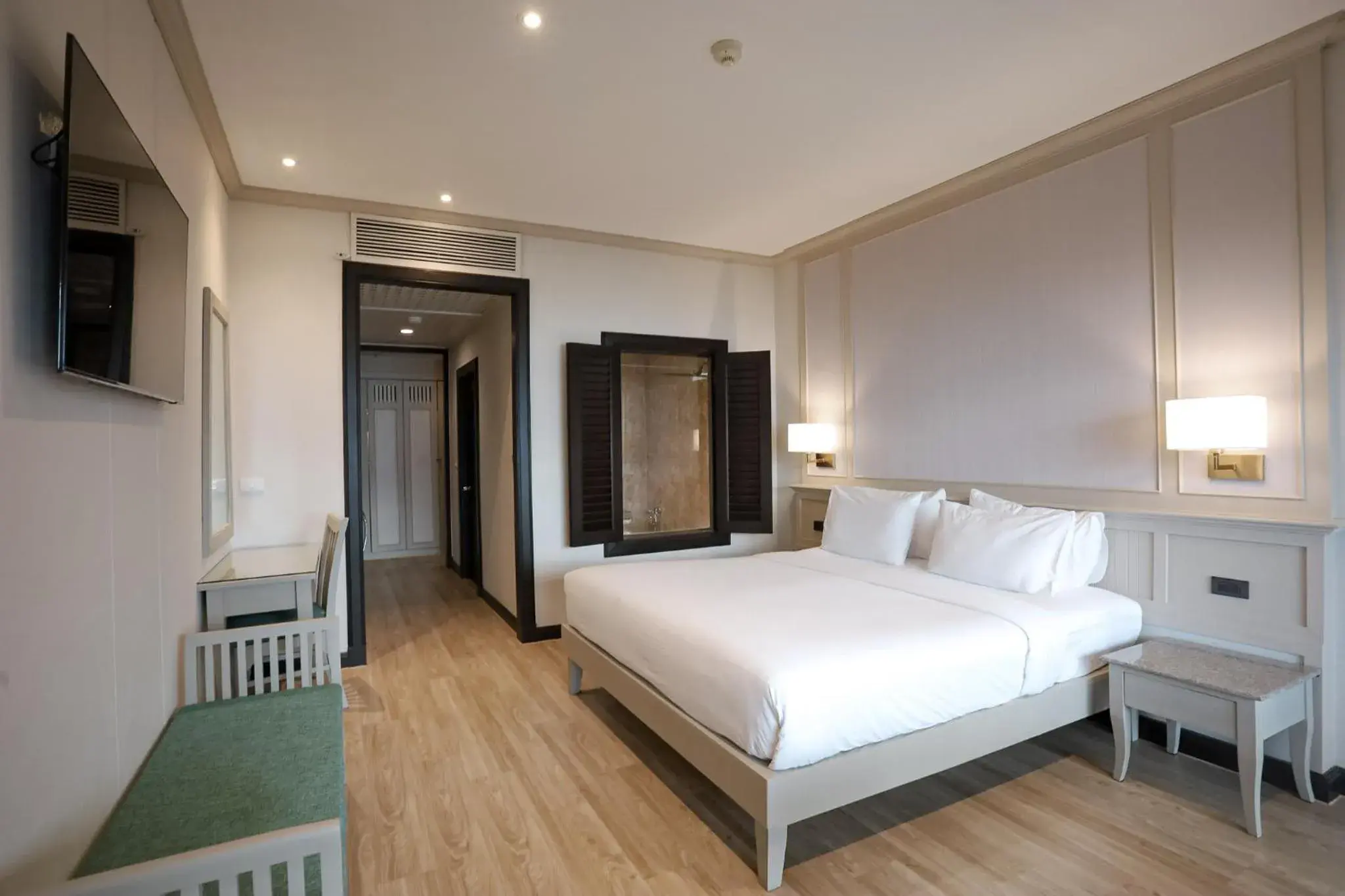 Deluxe Studio - King in Pinnacle Grand Jomtien Resort and Beach Club Deluxe Studio - King in Pinnacle Grand Jomtien Resort and Beach Club