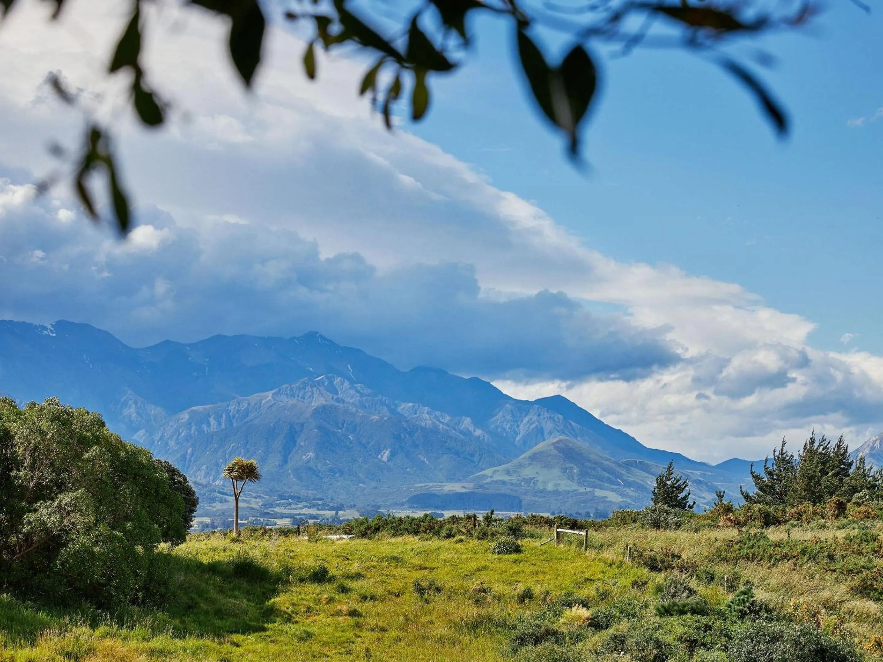 Mountain view in Barnacle Bills