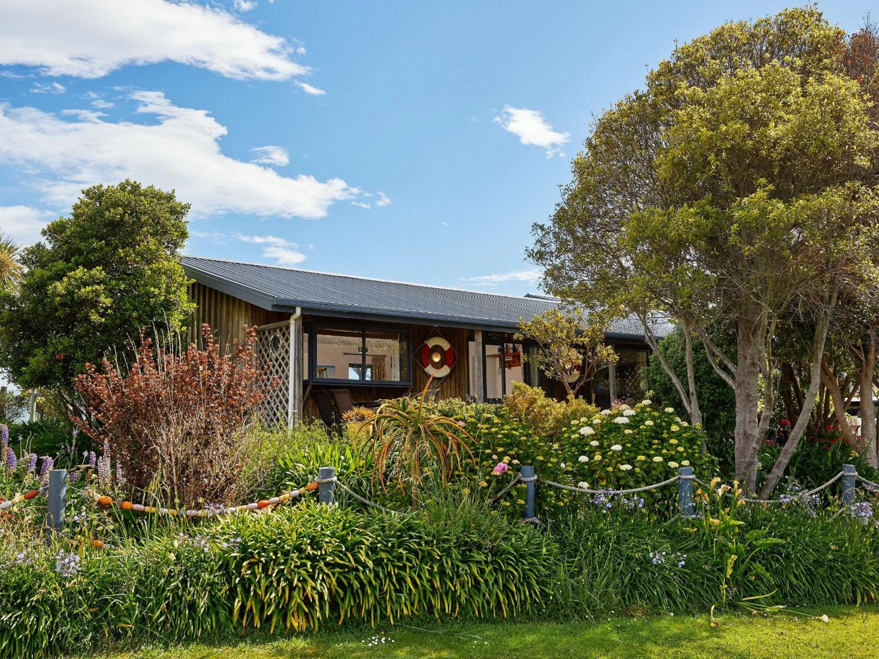 Property building in Barnacle Bills