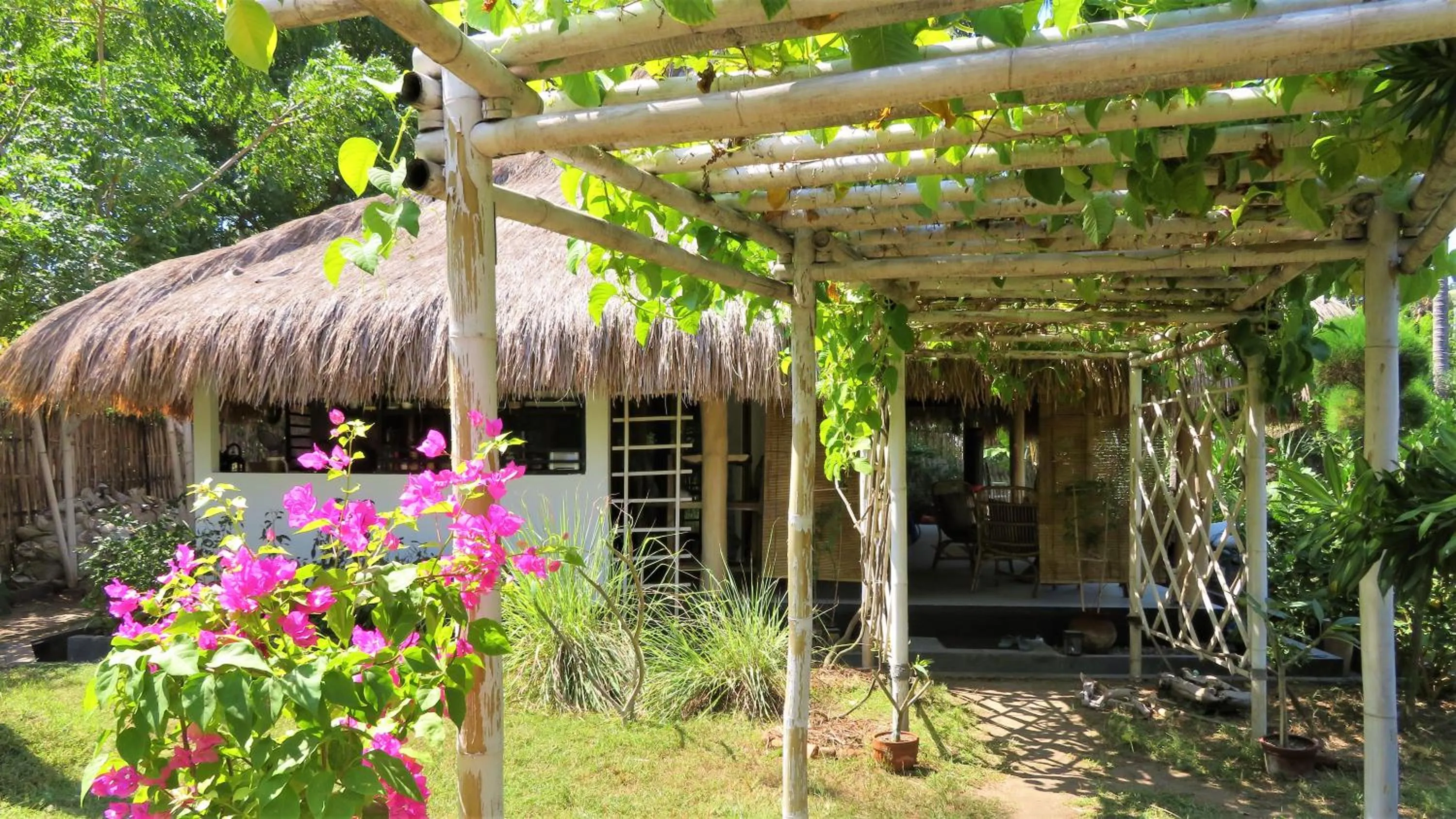 Facade/entrance in Breathe Villa Meno