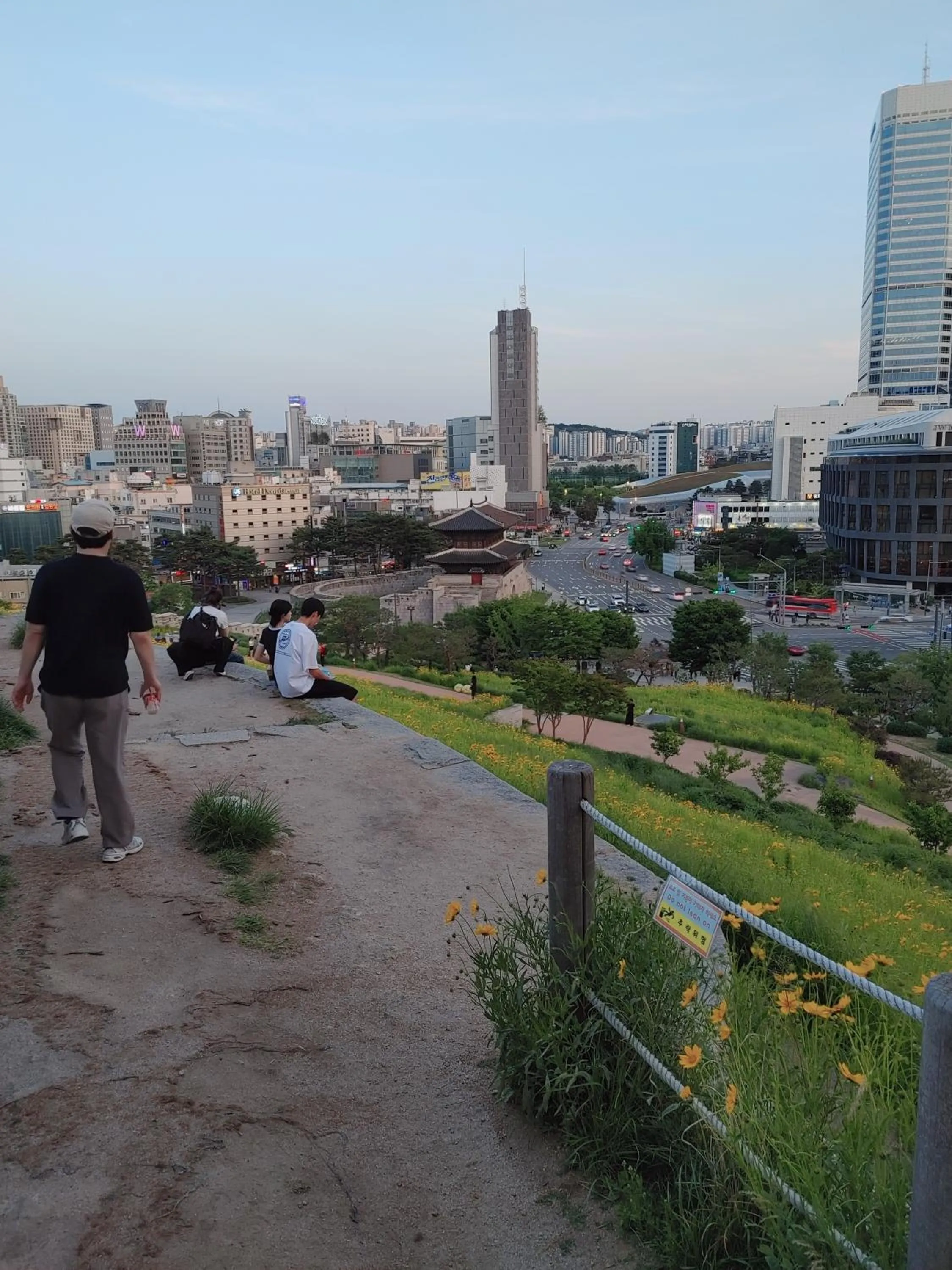 Hiking in Cobe Guesthouse Dongdaemun